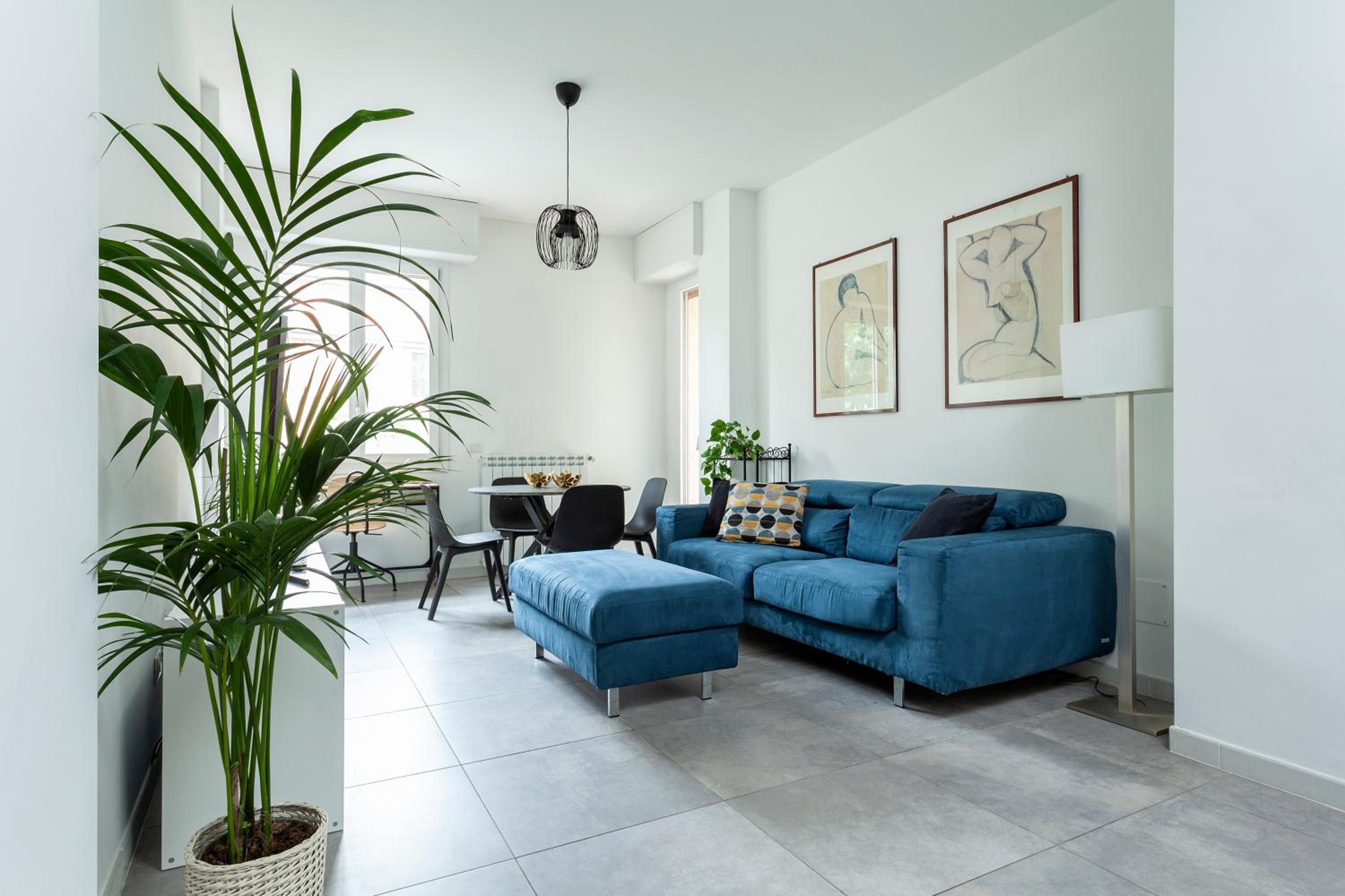 One-Bedroom Apartment