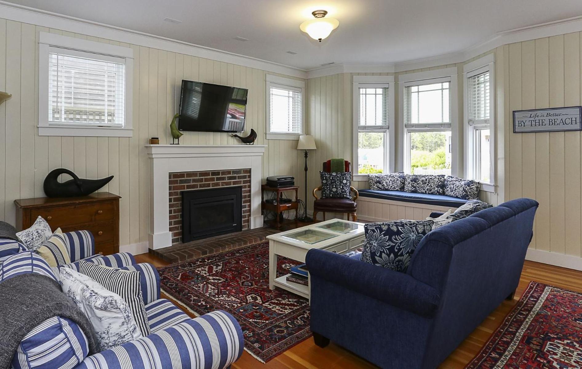 Four-Bedroom House photo 1