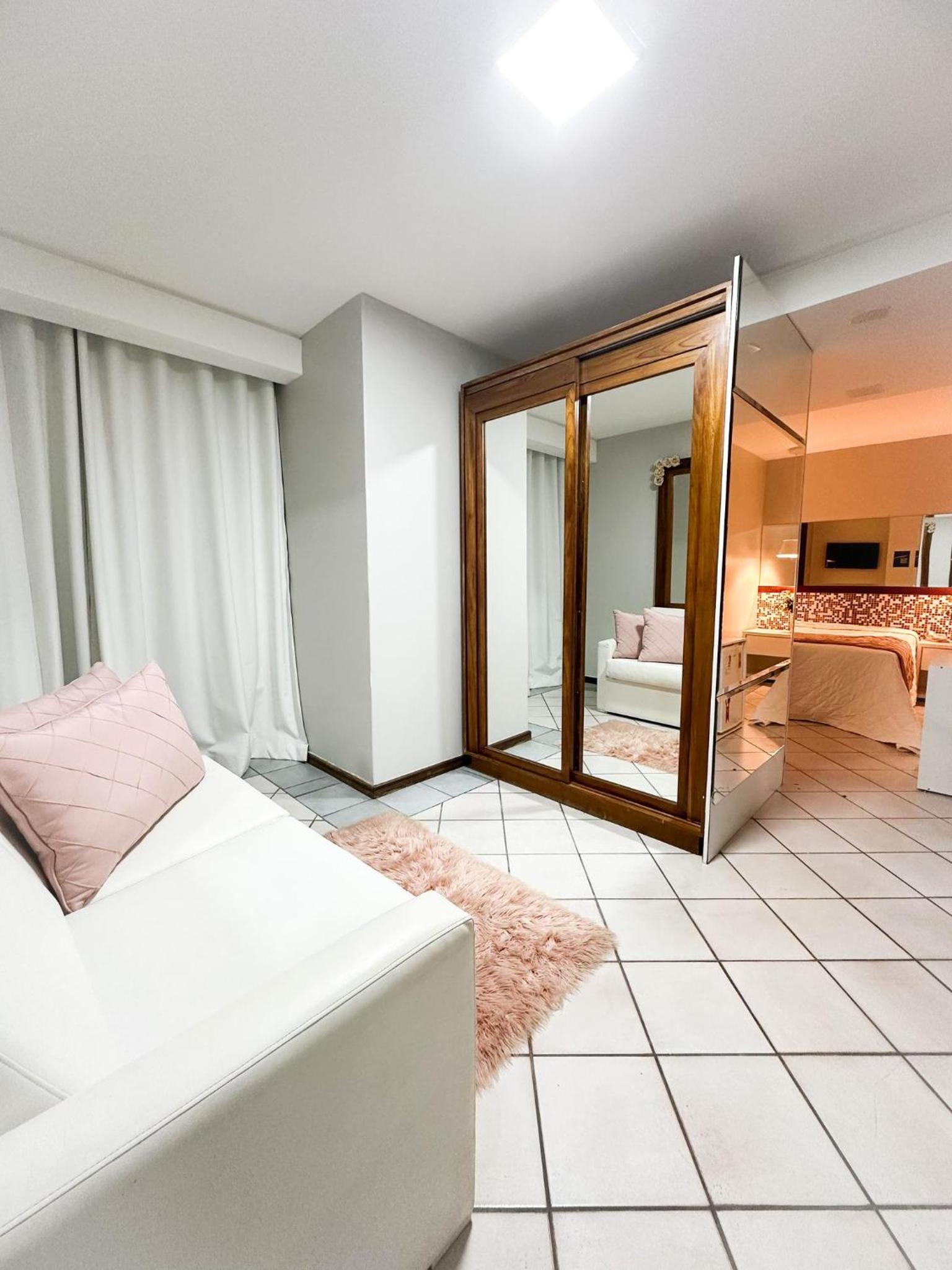 King Suite with Spa Bath photo 3