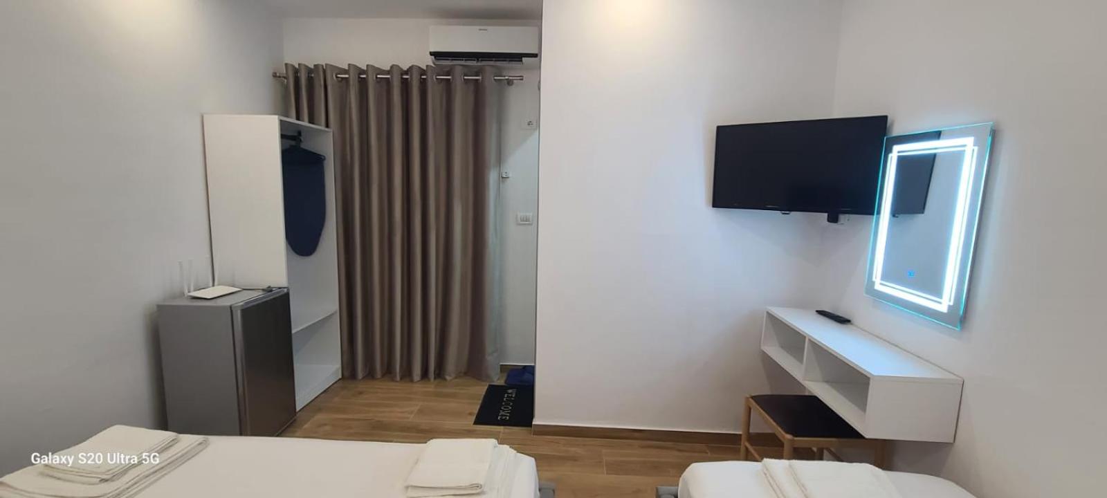 Deluxe Triple Room photo 3