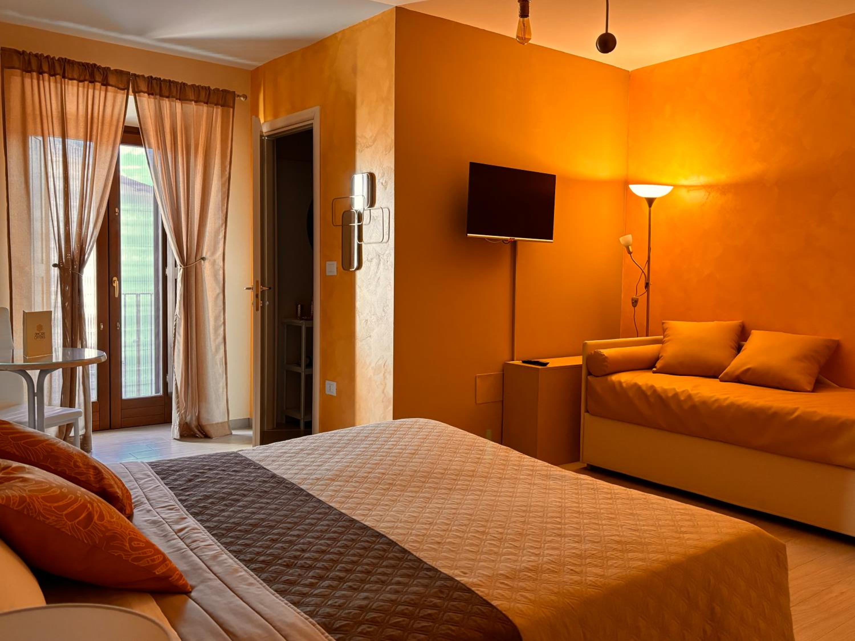 Deluxe Double or Twin Room with Balcony