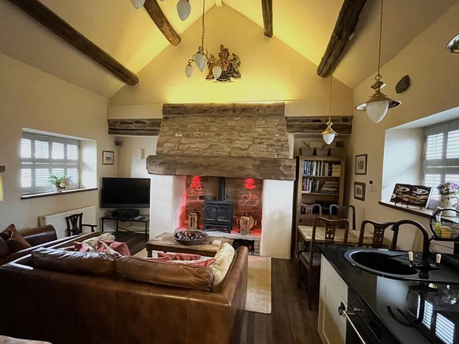 Two-Bedroom House photo 3