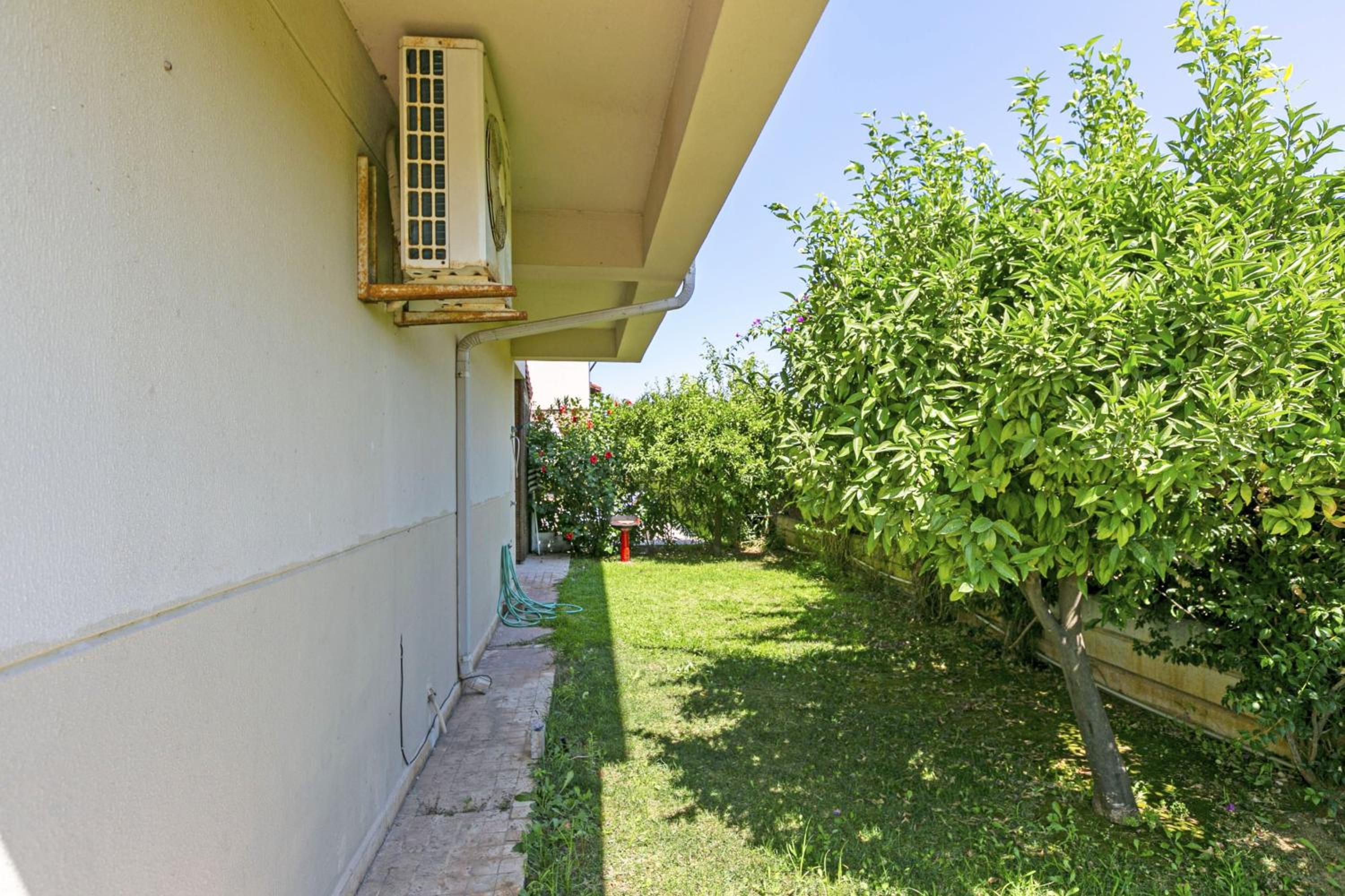 Villa with Private Pool photo 2