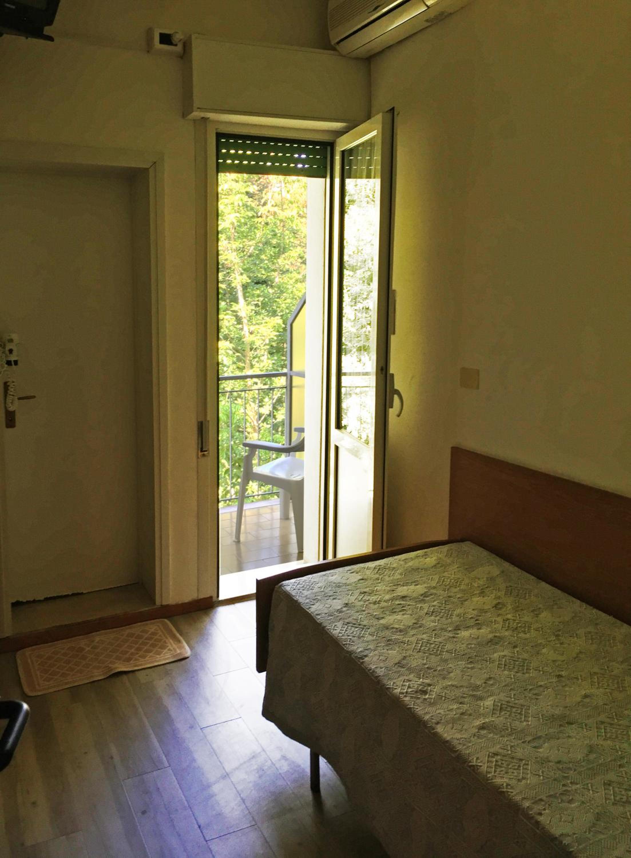 Single Room - Photo 2