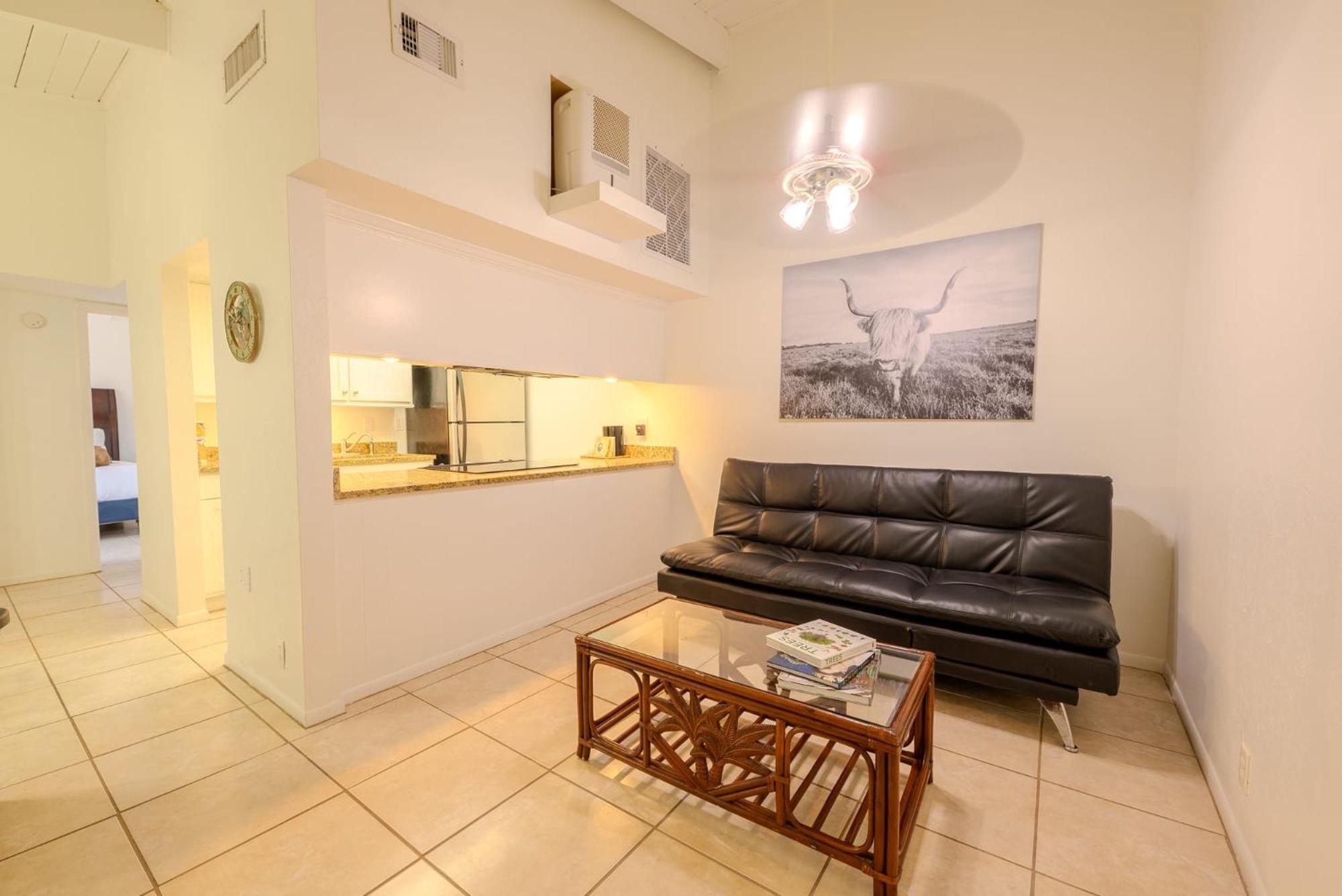 One-Bedroom Apartment - Sea Side photo 1