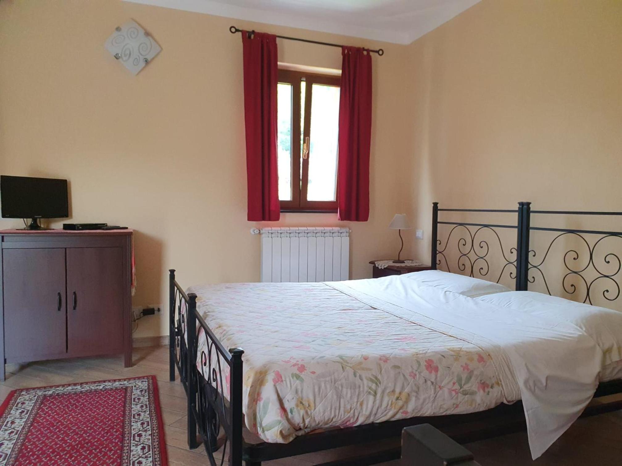 Triple Room with Private Bathroom photo 1