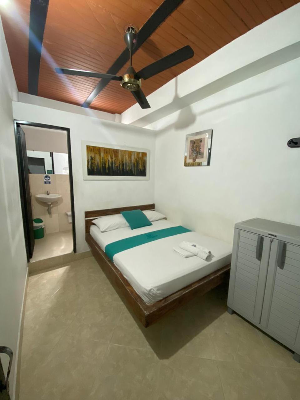 Economy Double Room photo 1