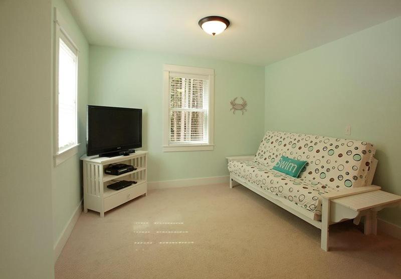Four-Bedroom House photo 1