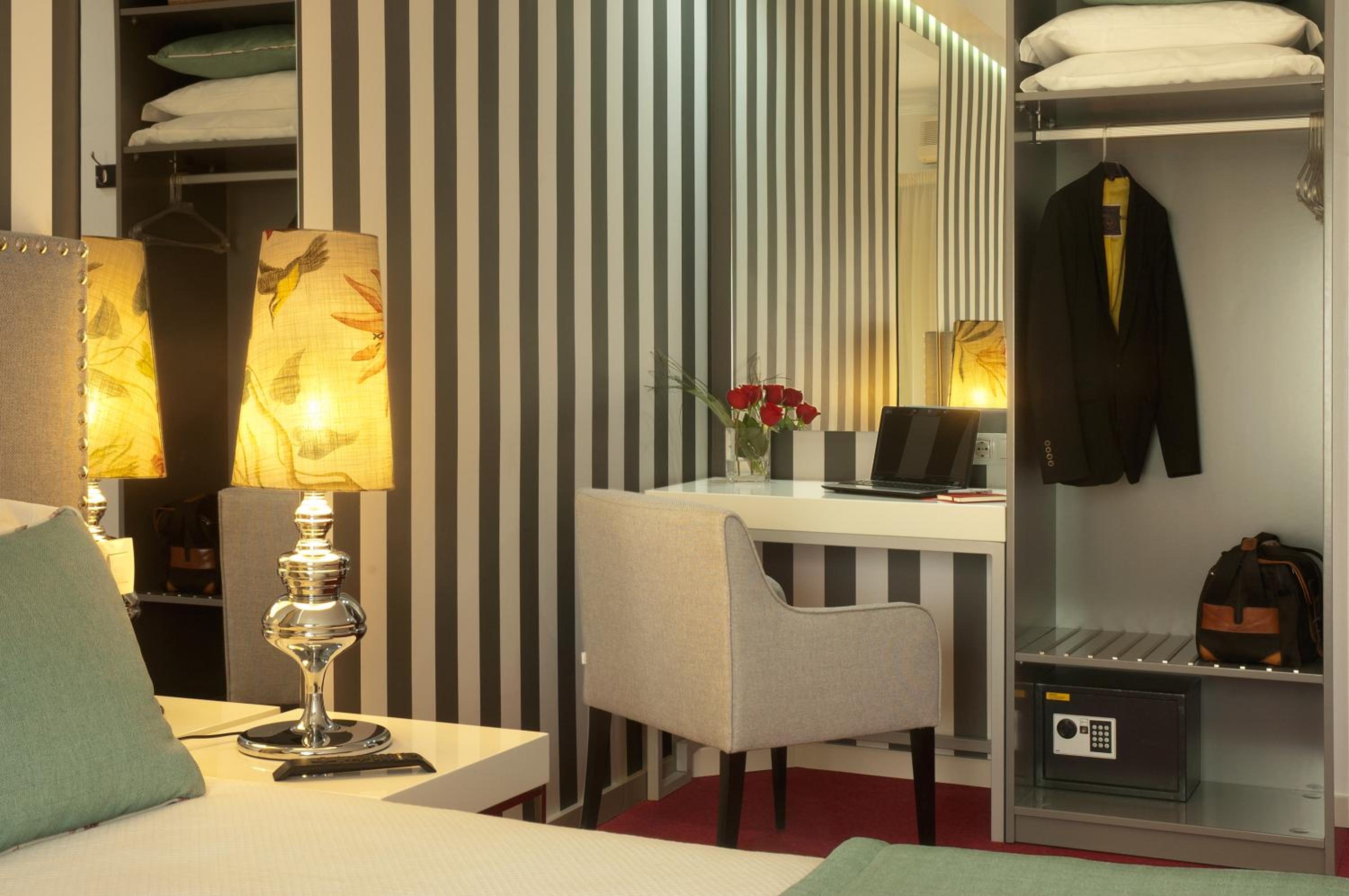 Triple Room - Photo 8