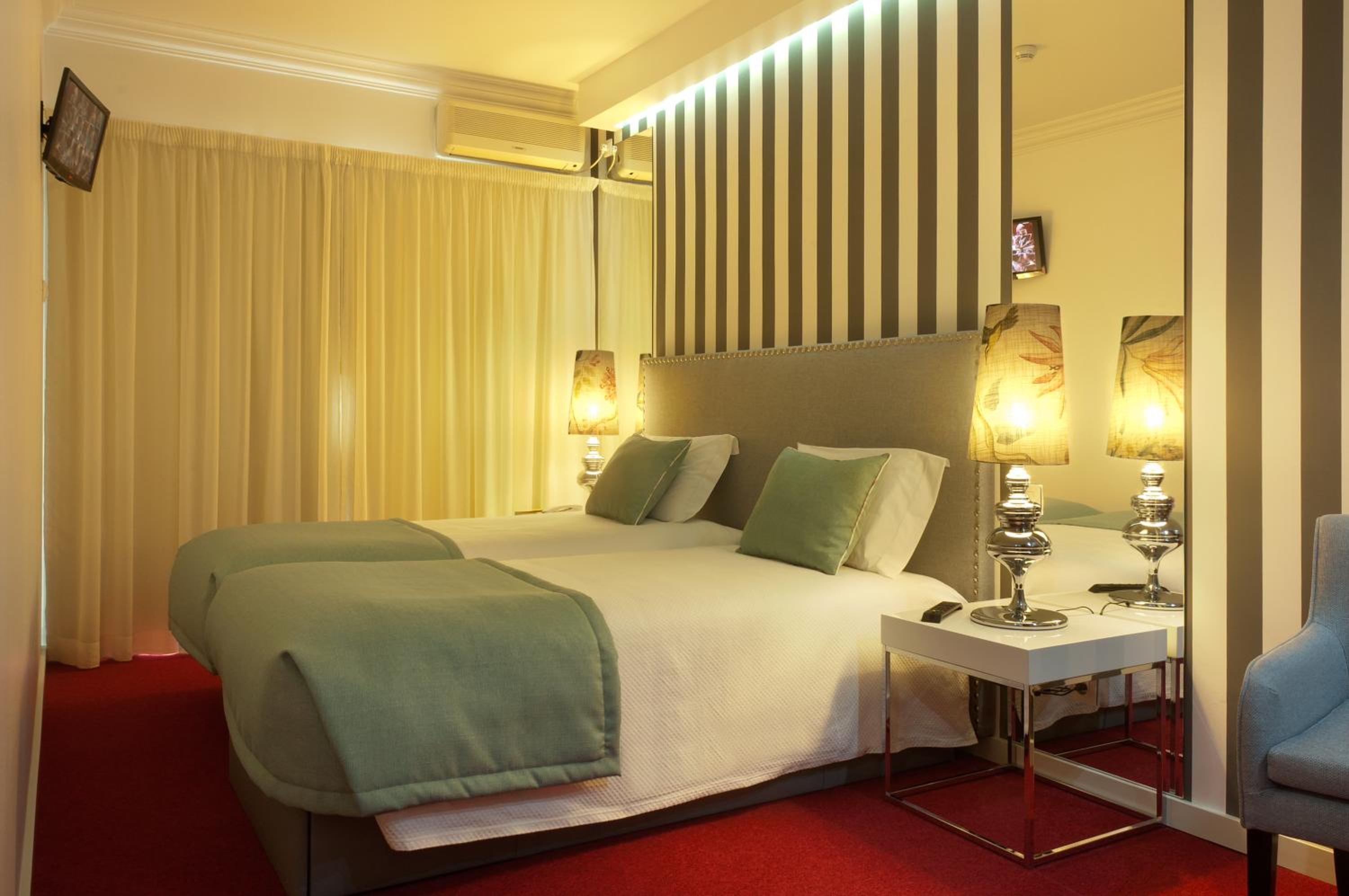 Double or Twin Room - Photo 17