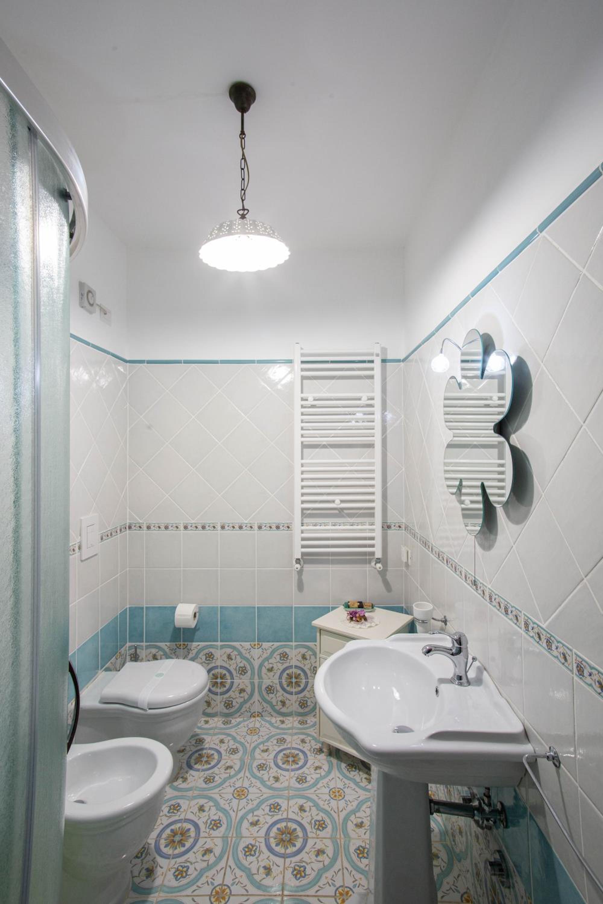 One-Bedroom House photo 3