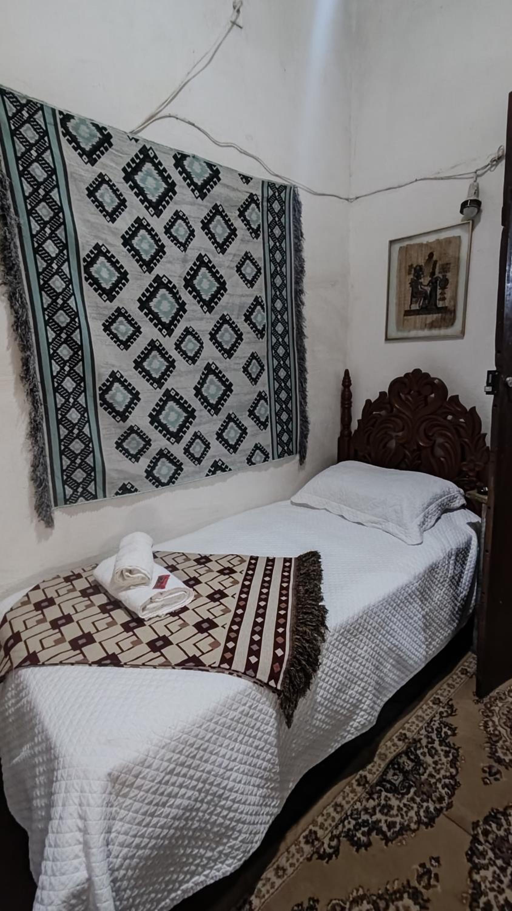 Small Single Room photo 1