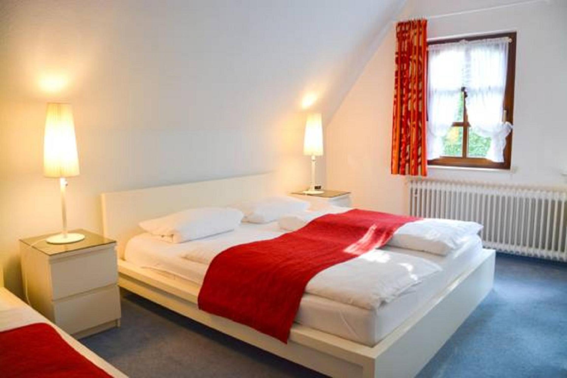 Double or Twin Room - Photo 11