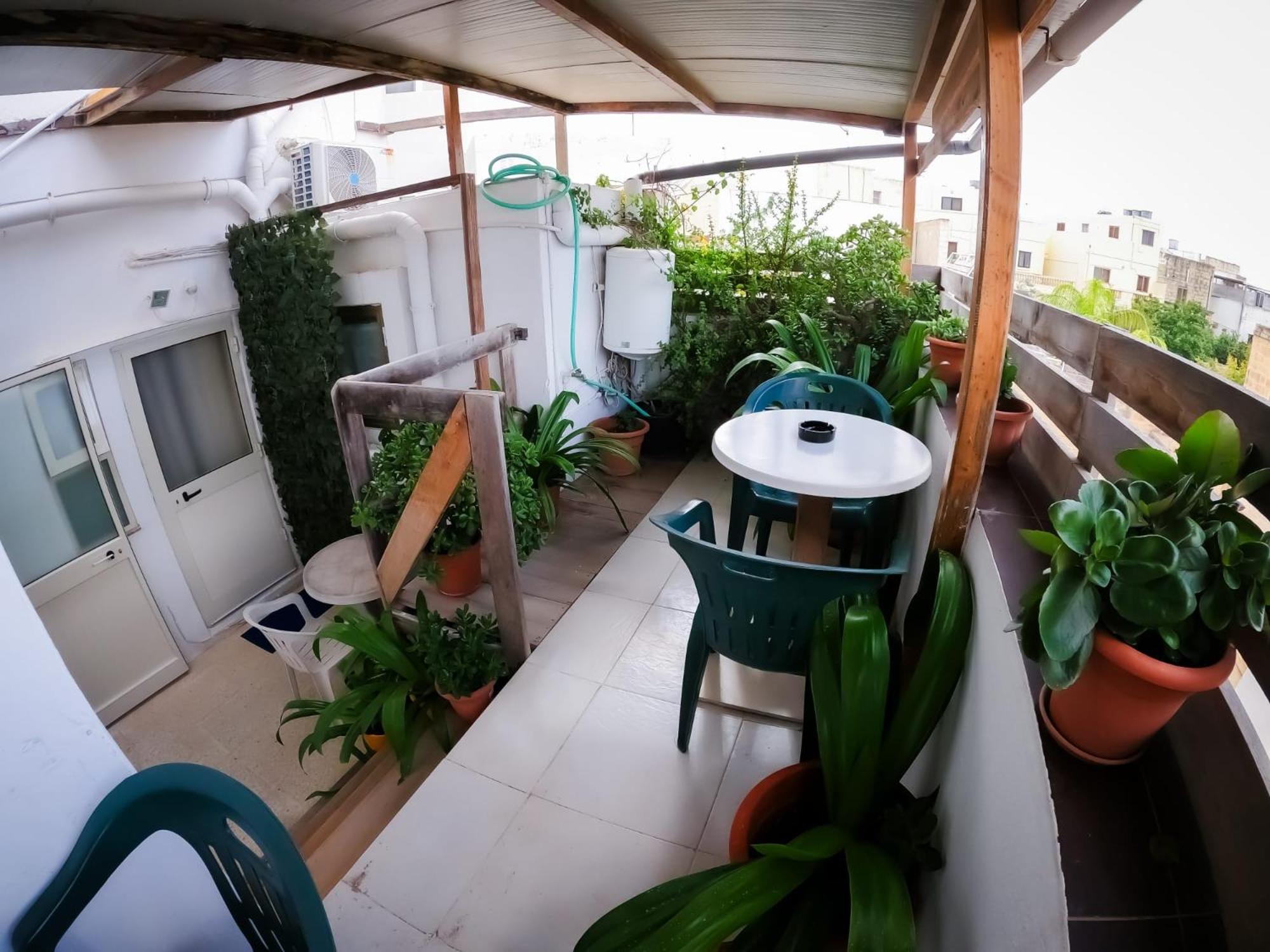 Standard Double Room with Shared Terrace