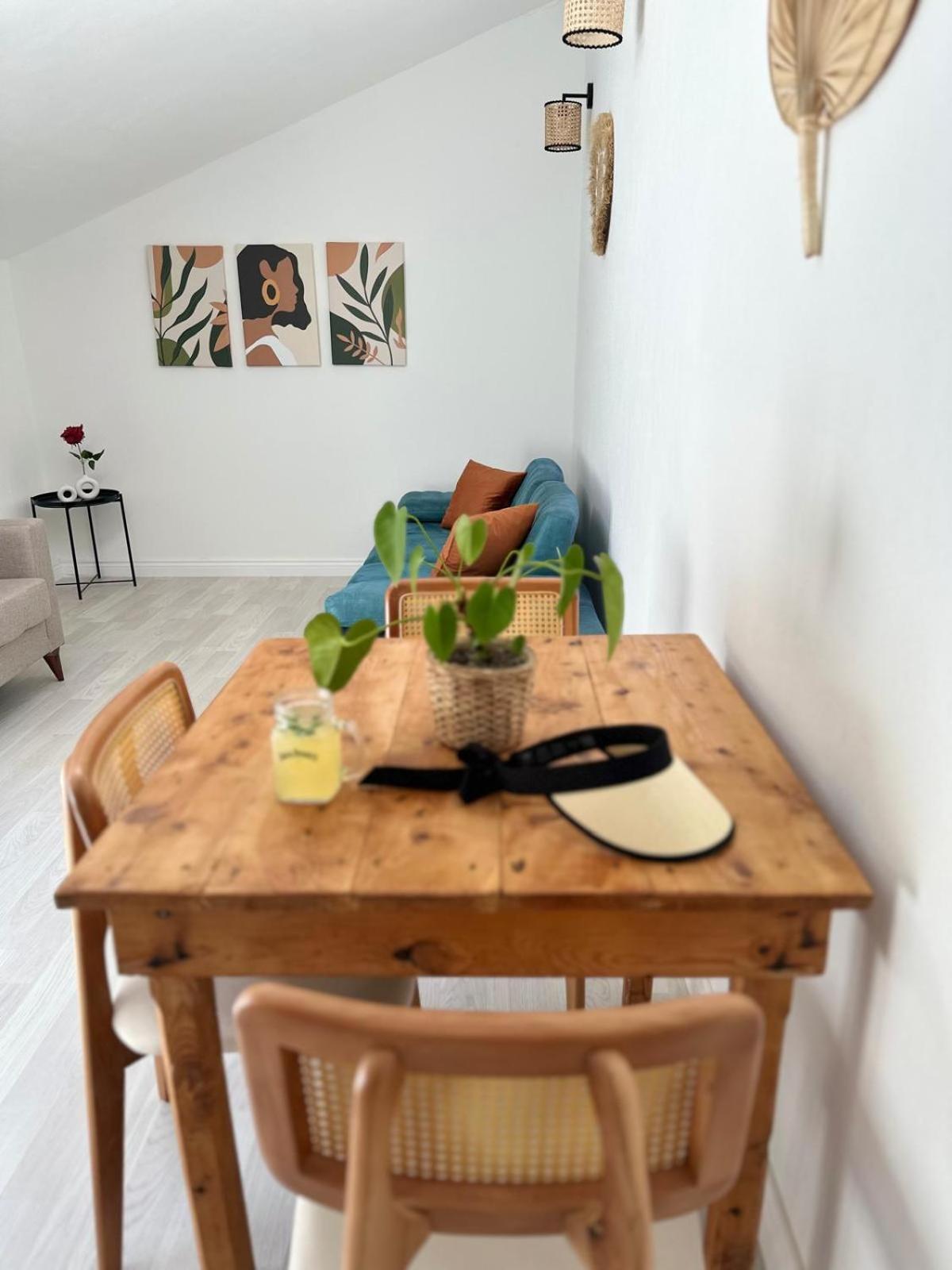 One-Bedroom Apartment - Photo 18