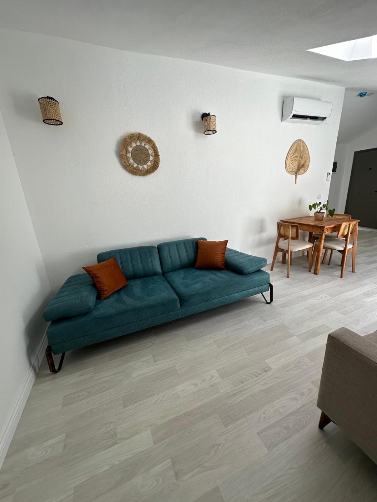 One-Bedroom Apartment - Photo 15