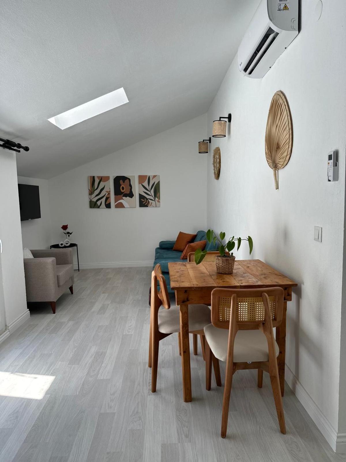 One-Bedroom Apartment - Photo 13