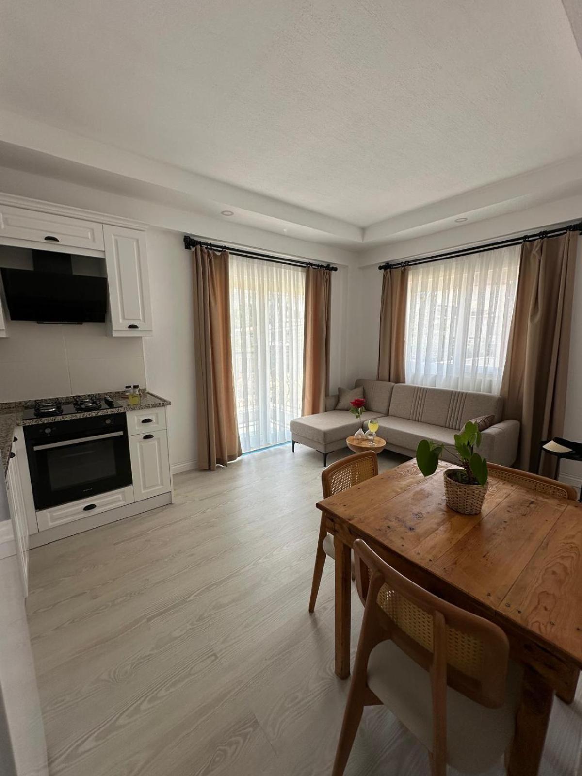One-Bedroom Apartment - Photo 9