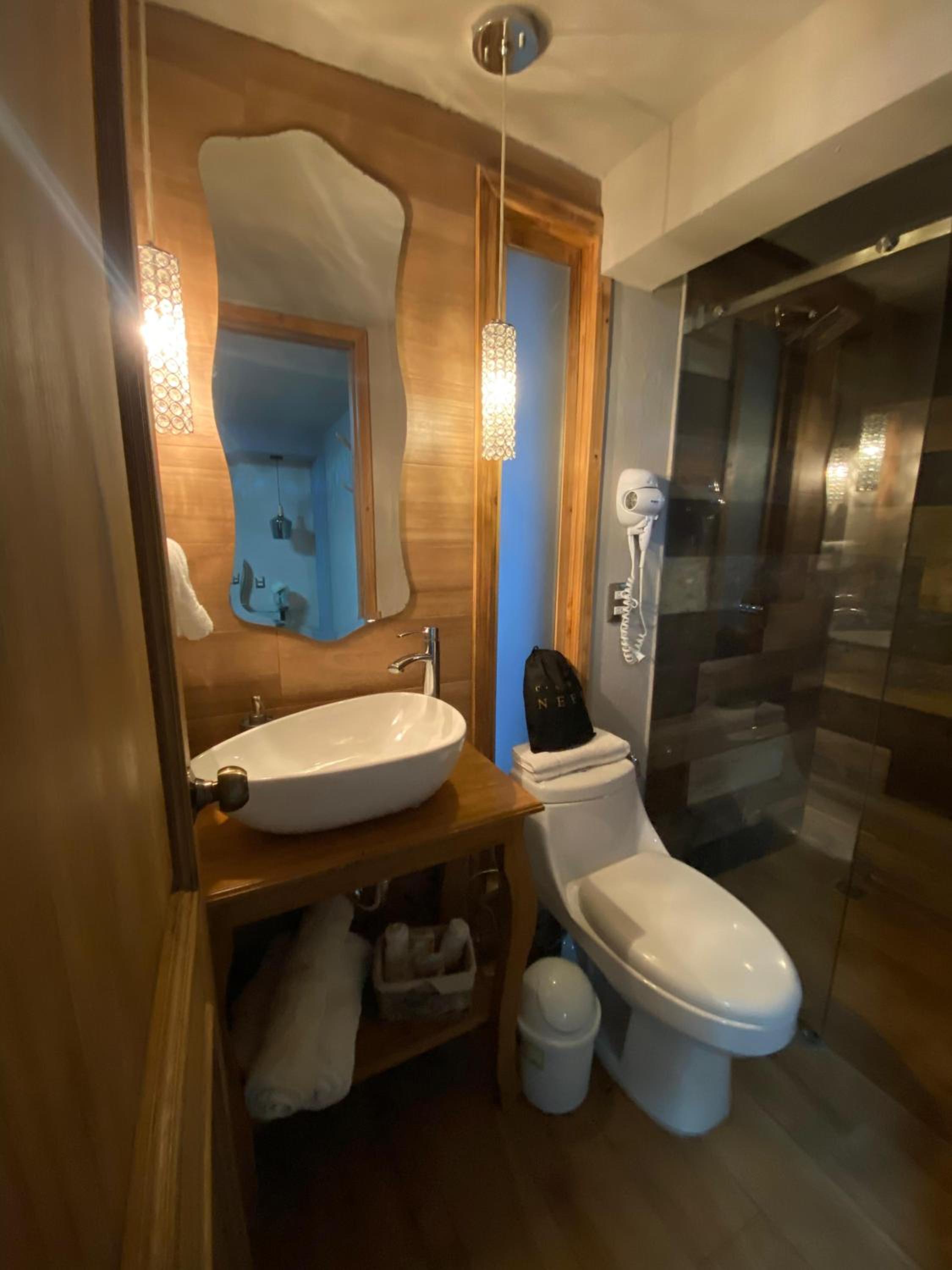 Deluxe Room - Photo 2