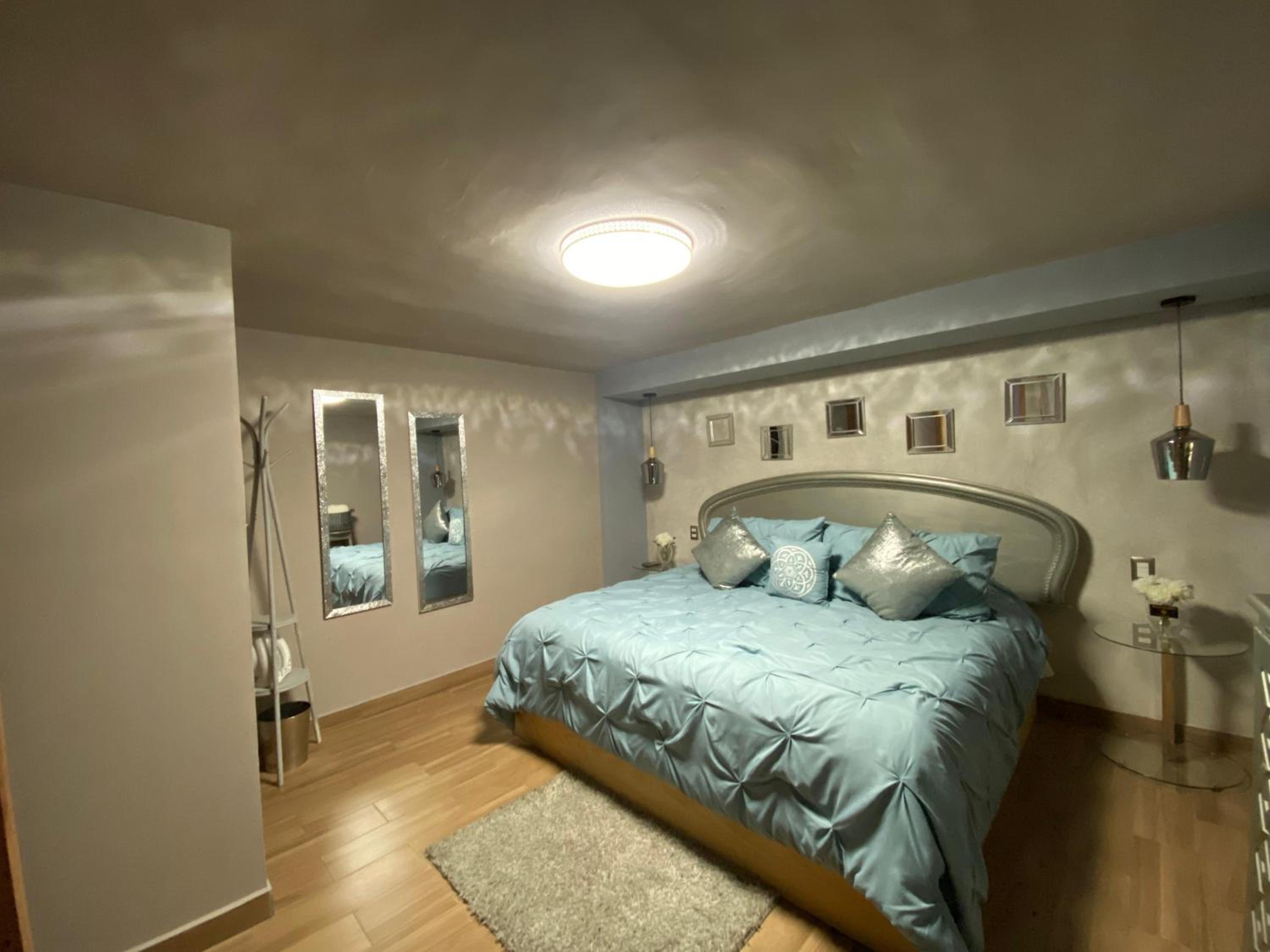 Deluxe Room - Photo 11