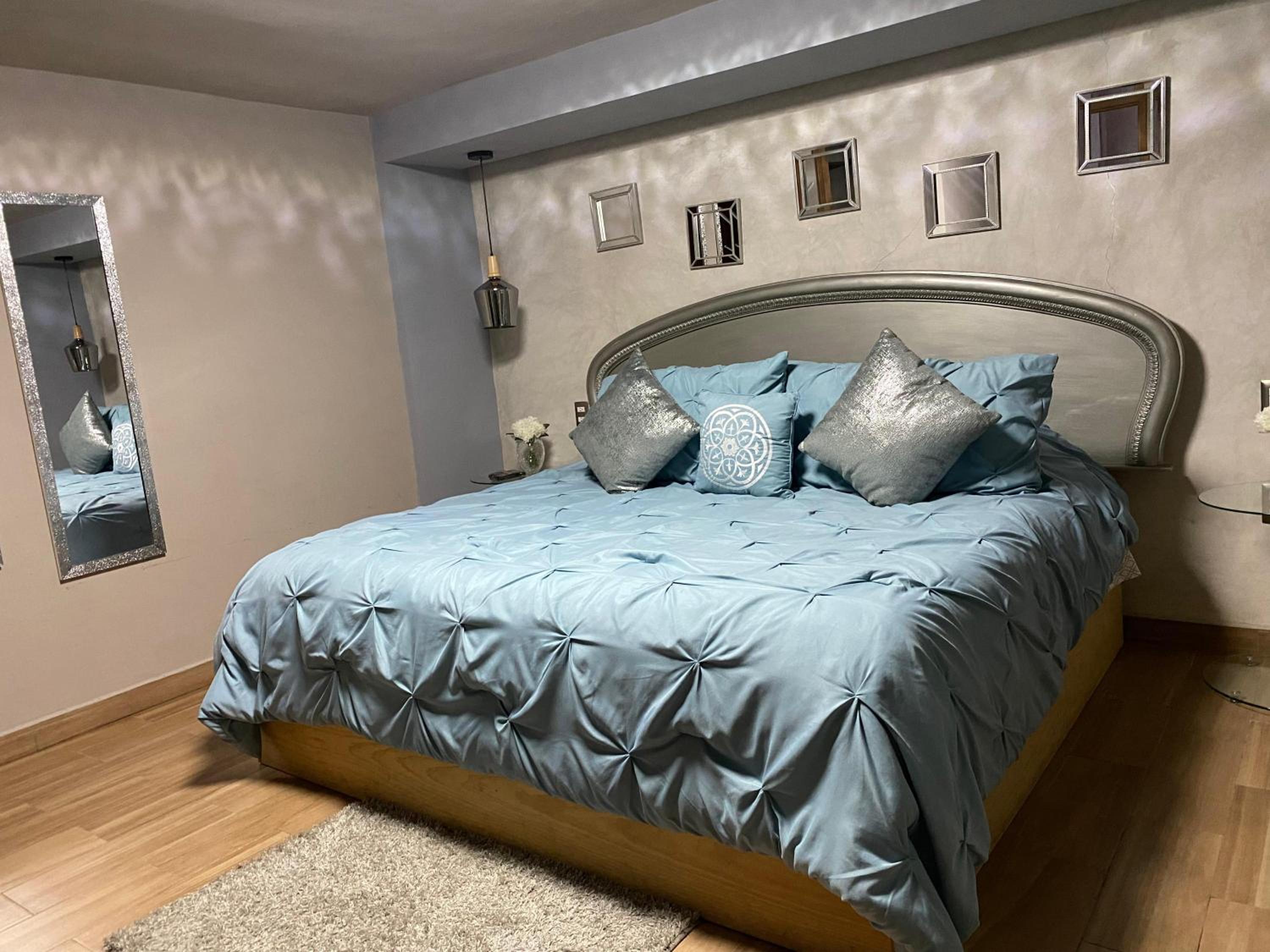 Deluxe Room - Photo 1