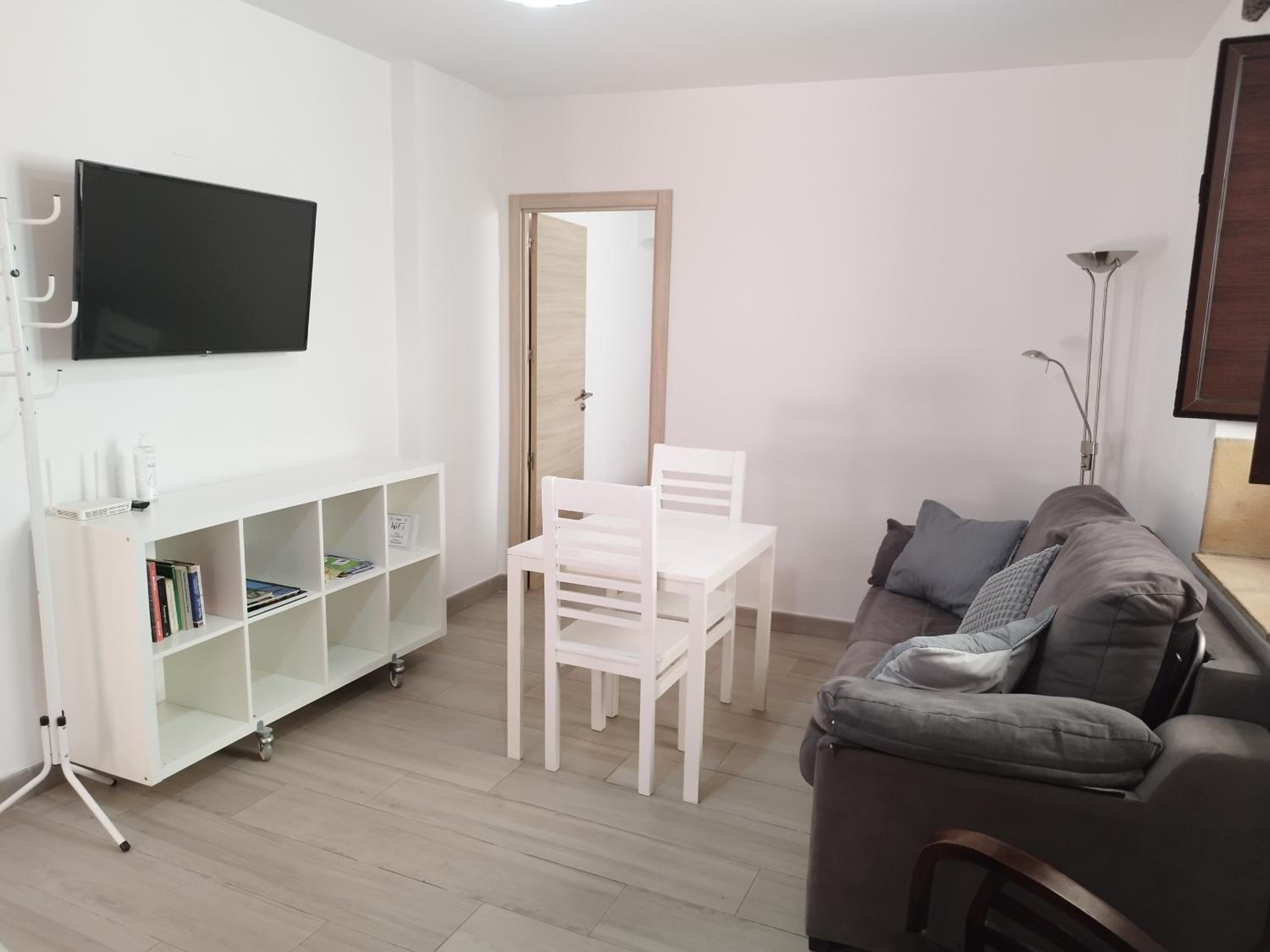 Two-Bedroom Apartment photo 2