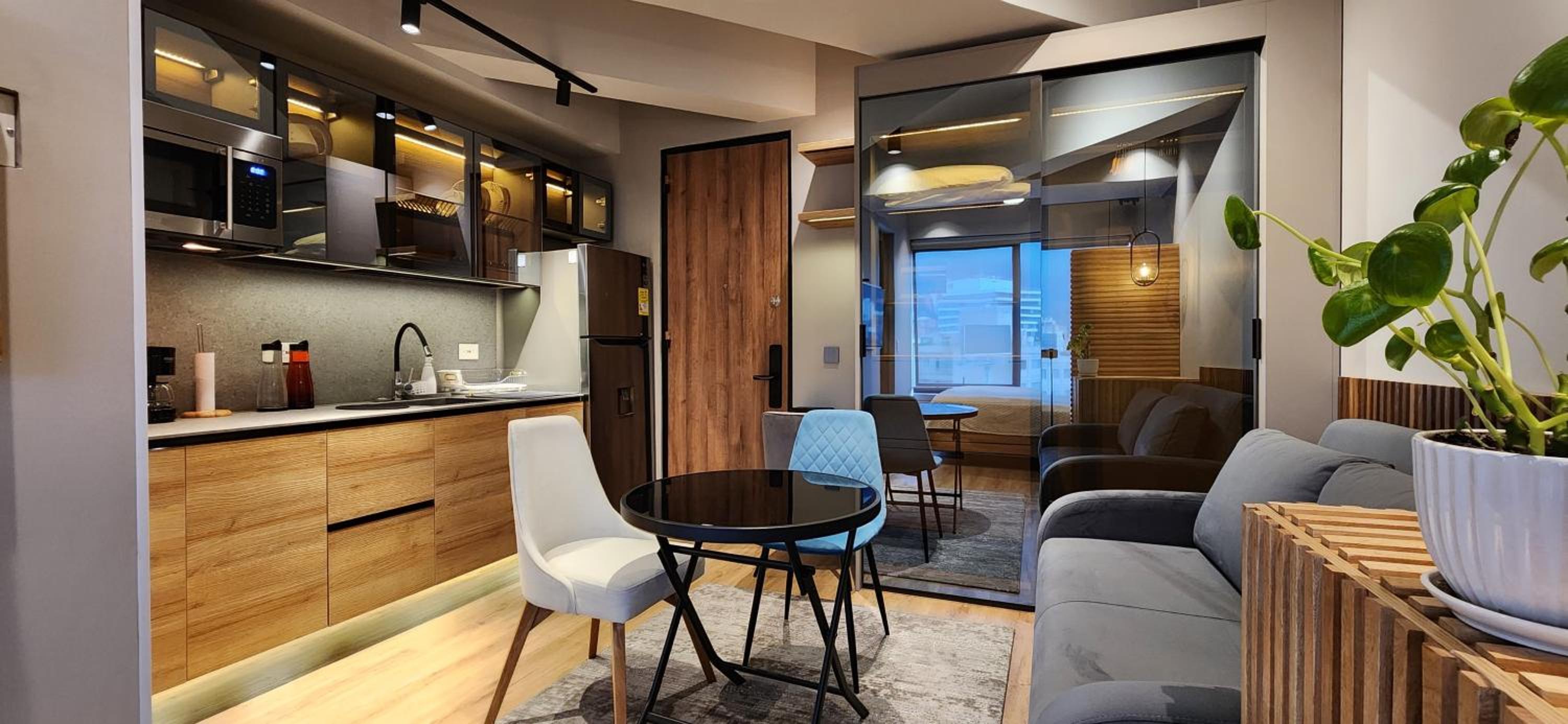 Deluxe Apartment