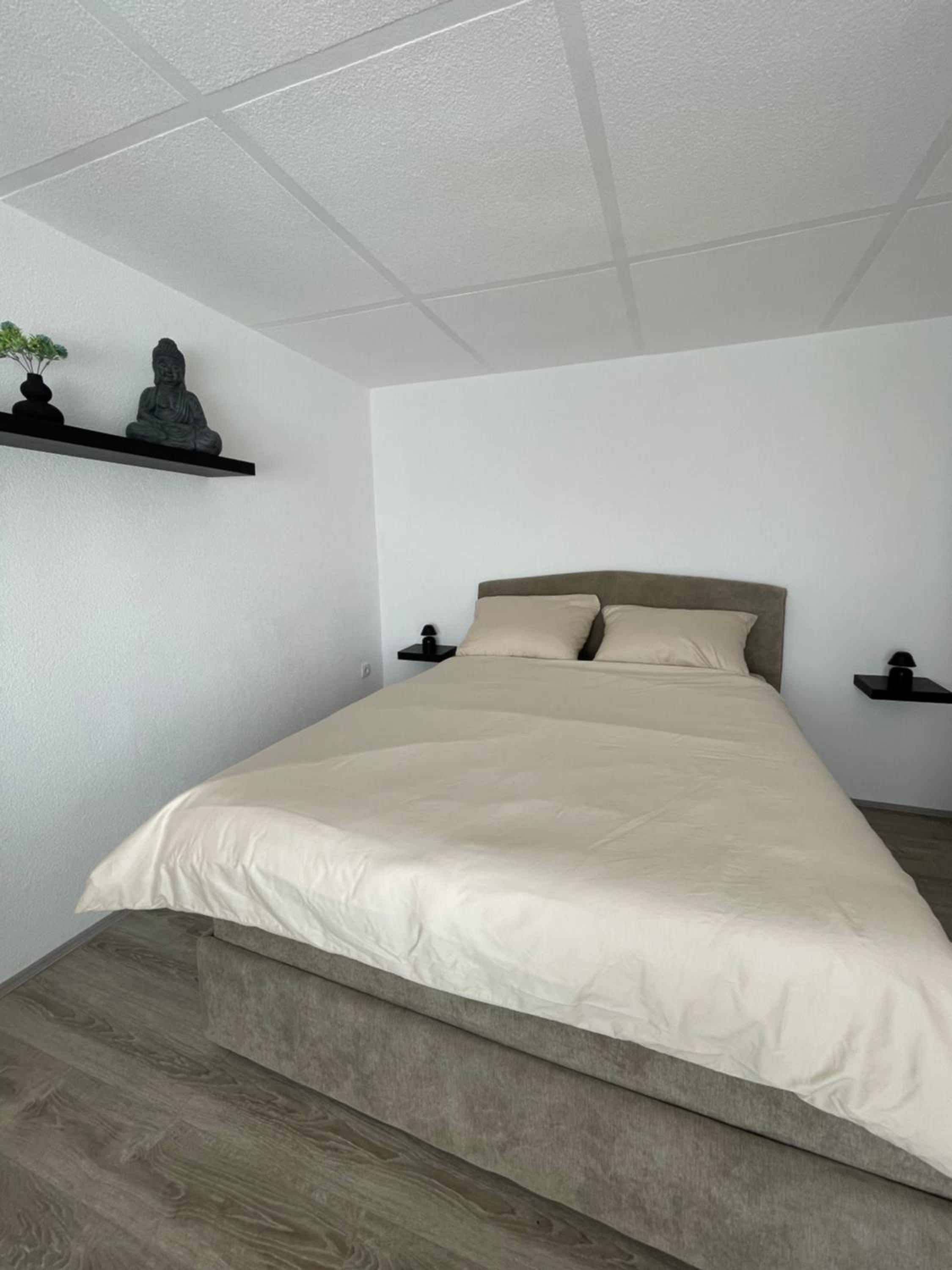 Three-Bedroom House photo 1