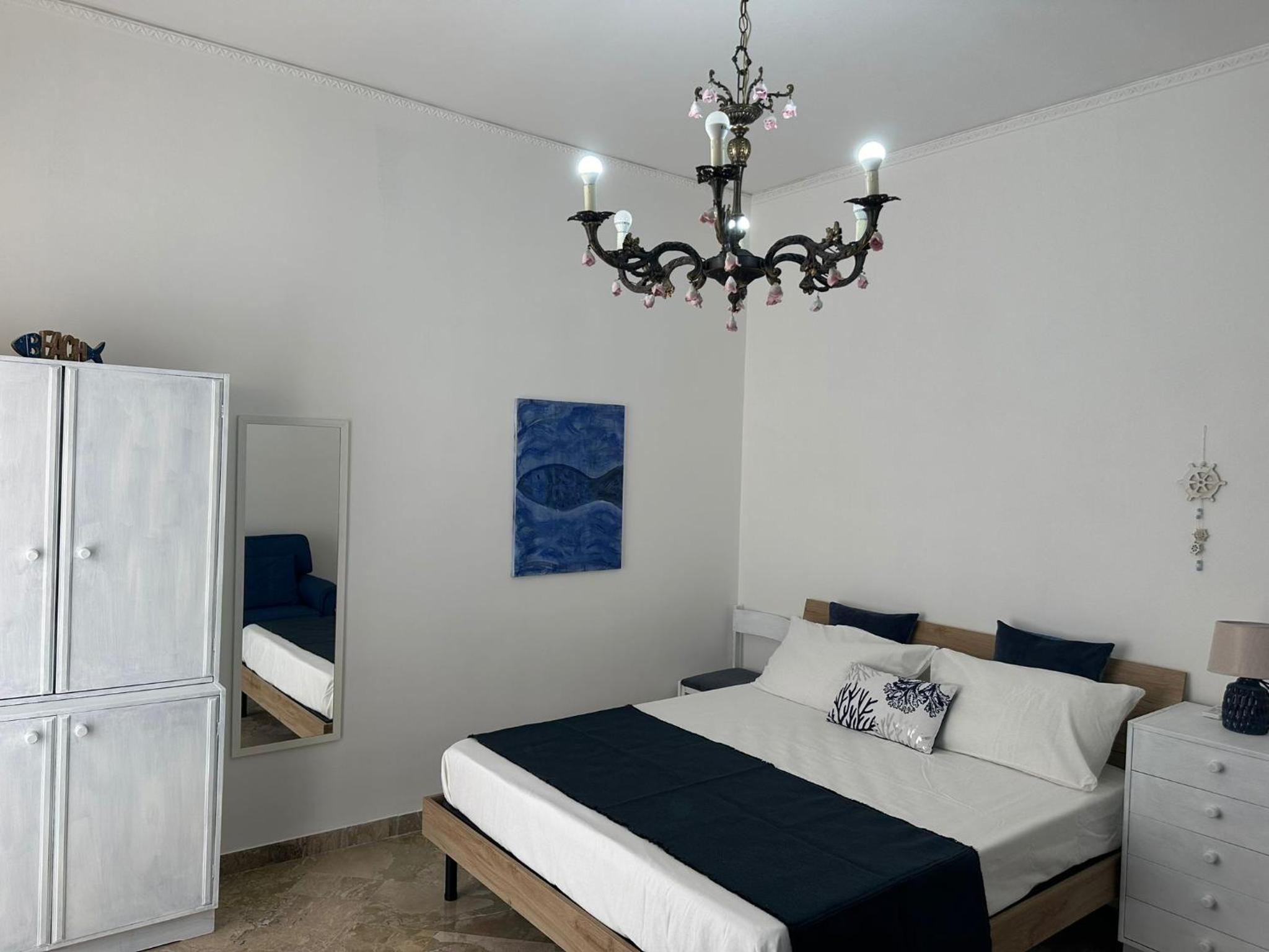 Basic Triple Room with Shared Bathroom photo 1
