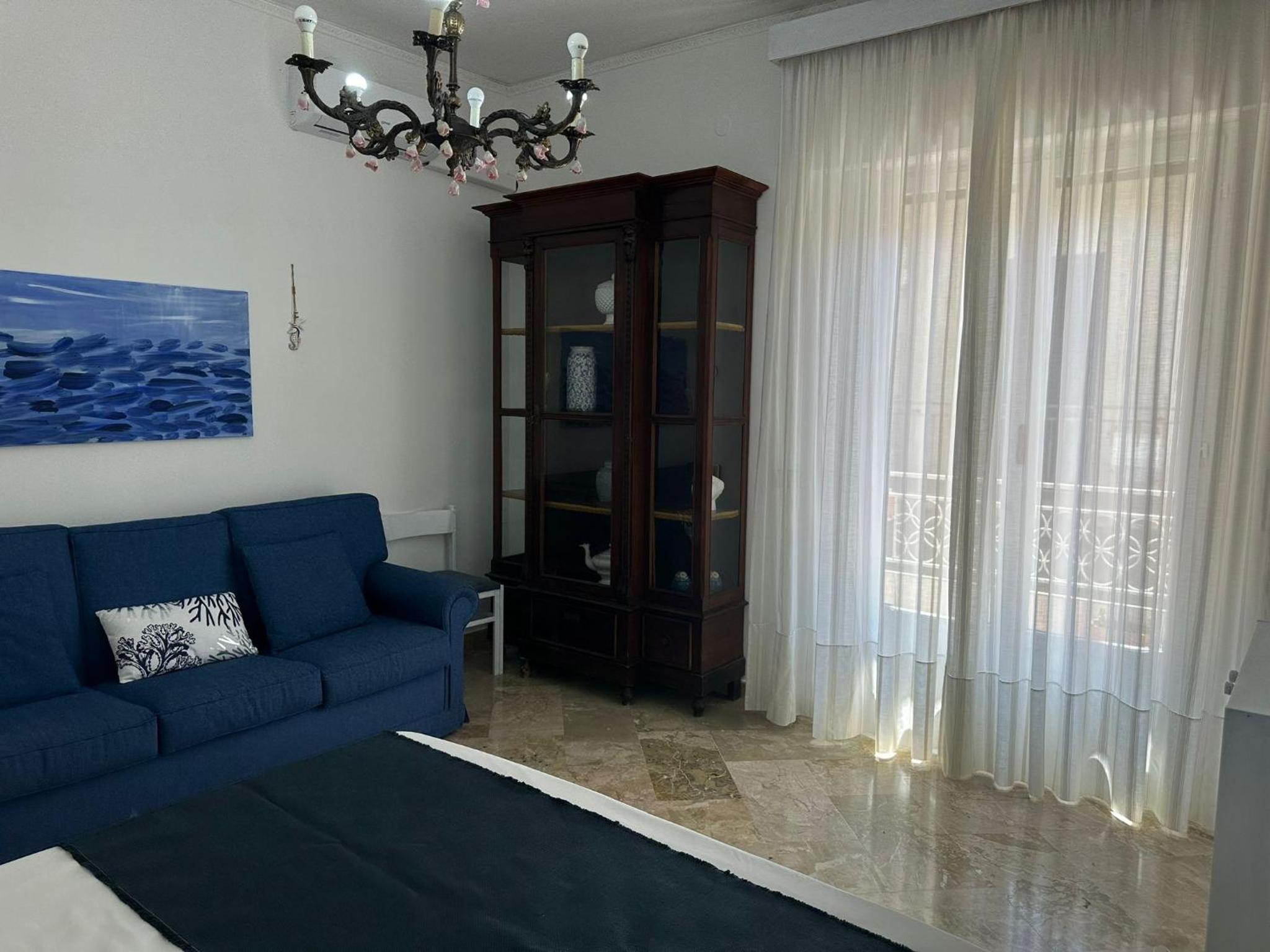 Basic Triple Room with Shared Bathroom photo 3