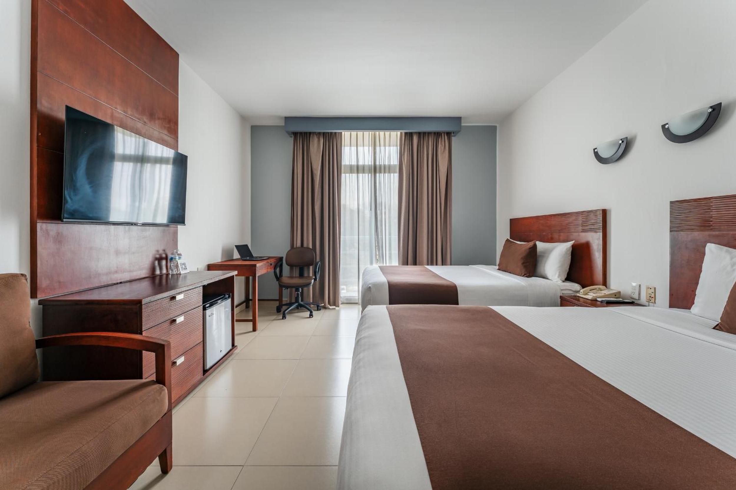 Executive Double Room - Photo 8