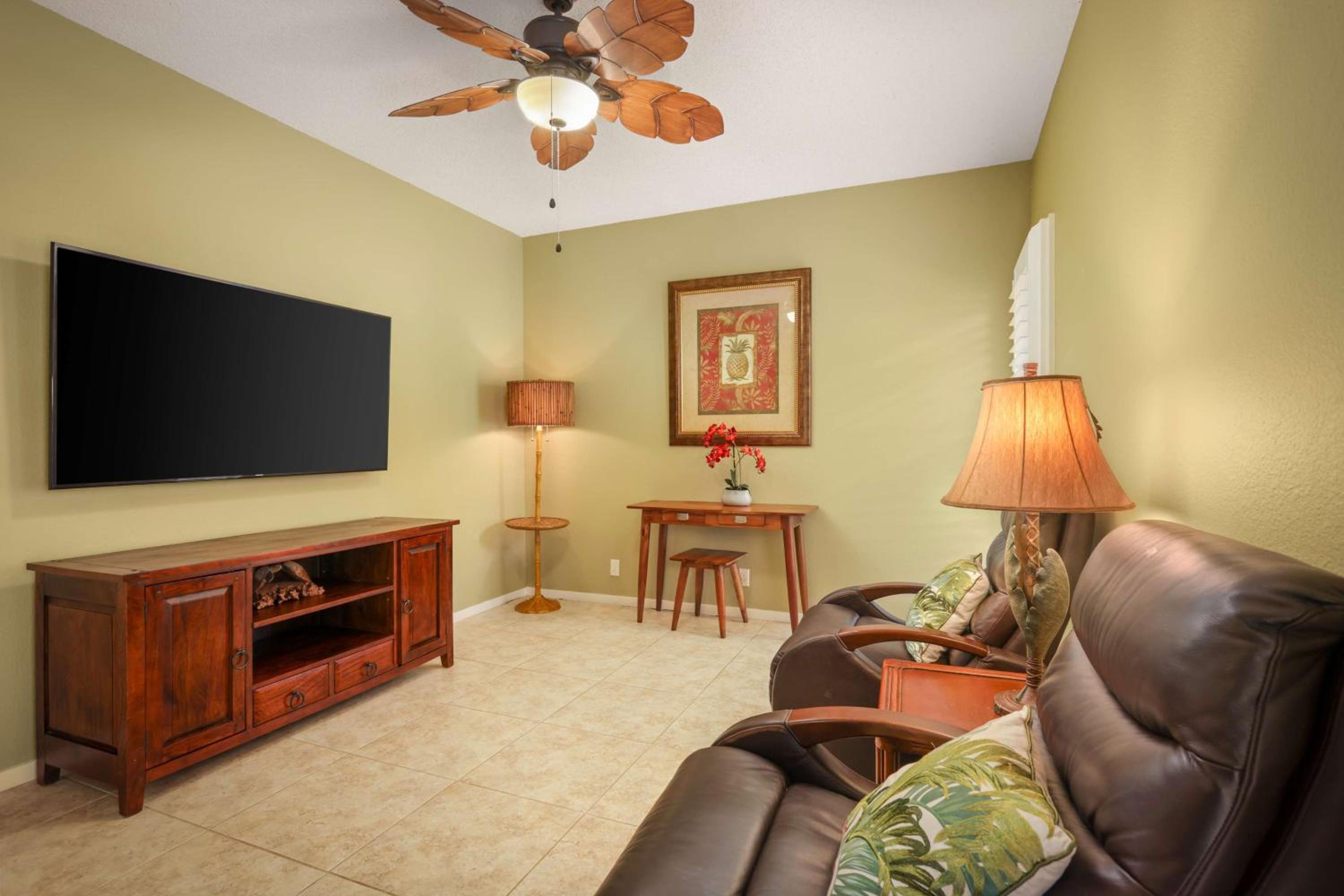 Two-Bedroom Suite - Photo 6