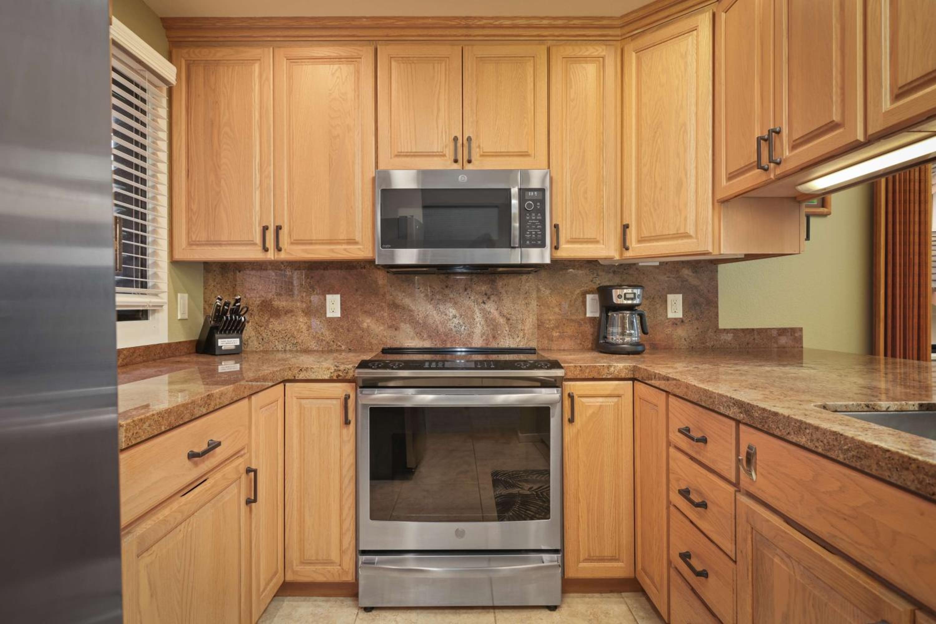 Two-Bedroom Suite - Photo 8