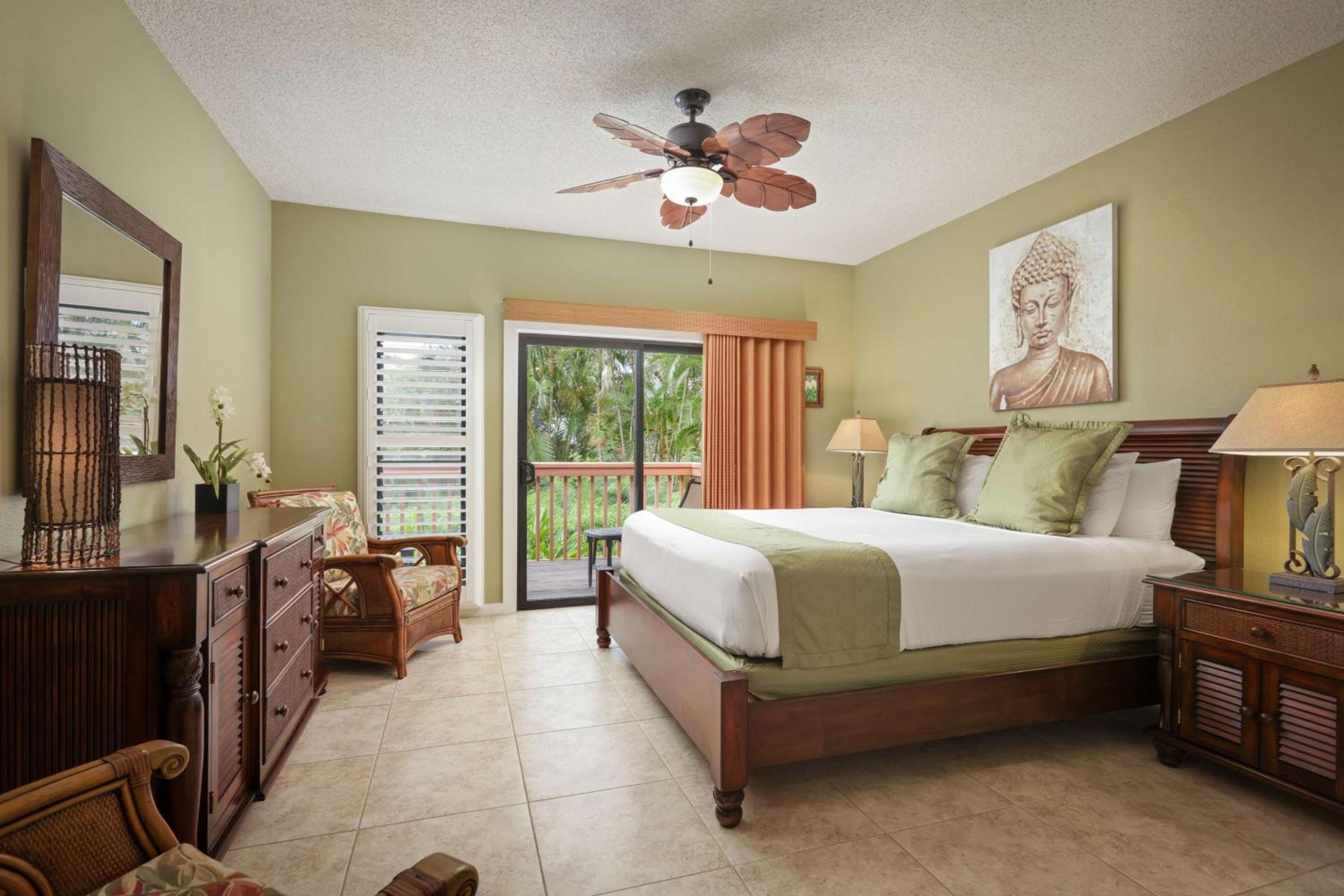 Two-Bedroom Suite - Photo 7