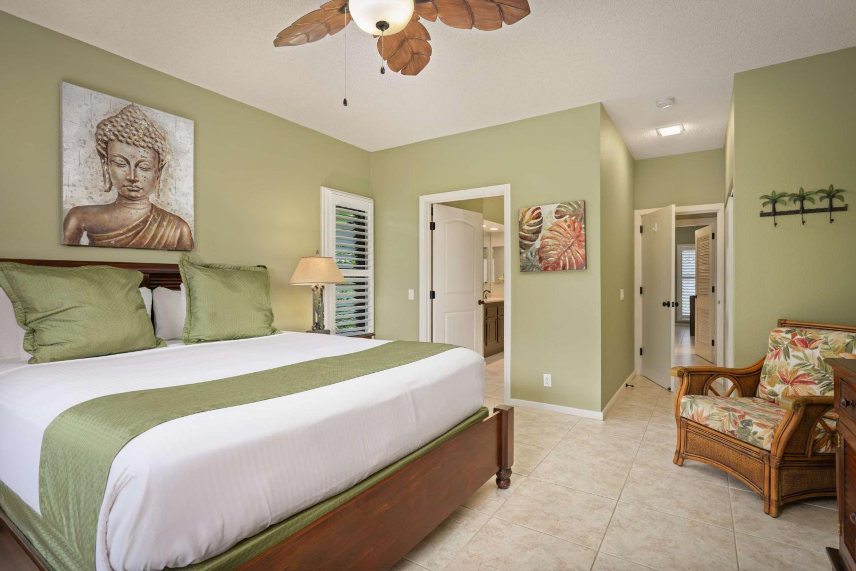 Two-Bedroom Suite - Photo 10