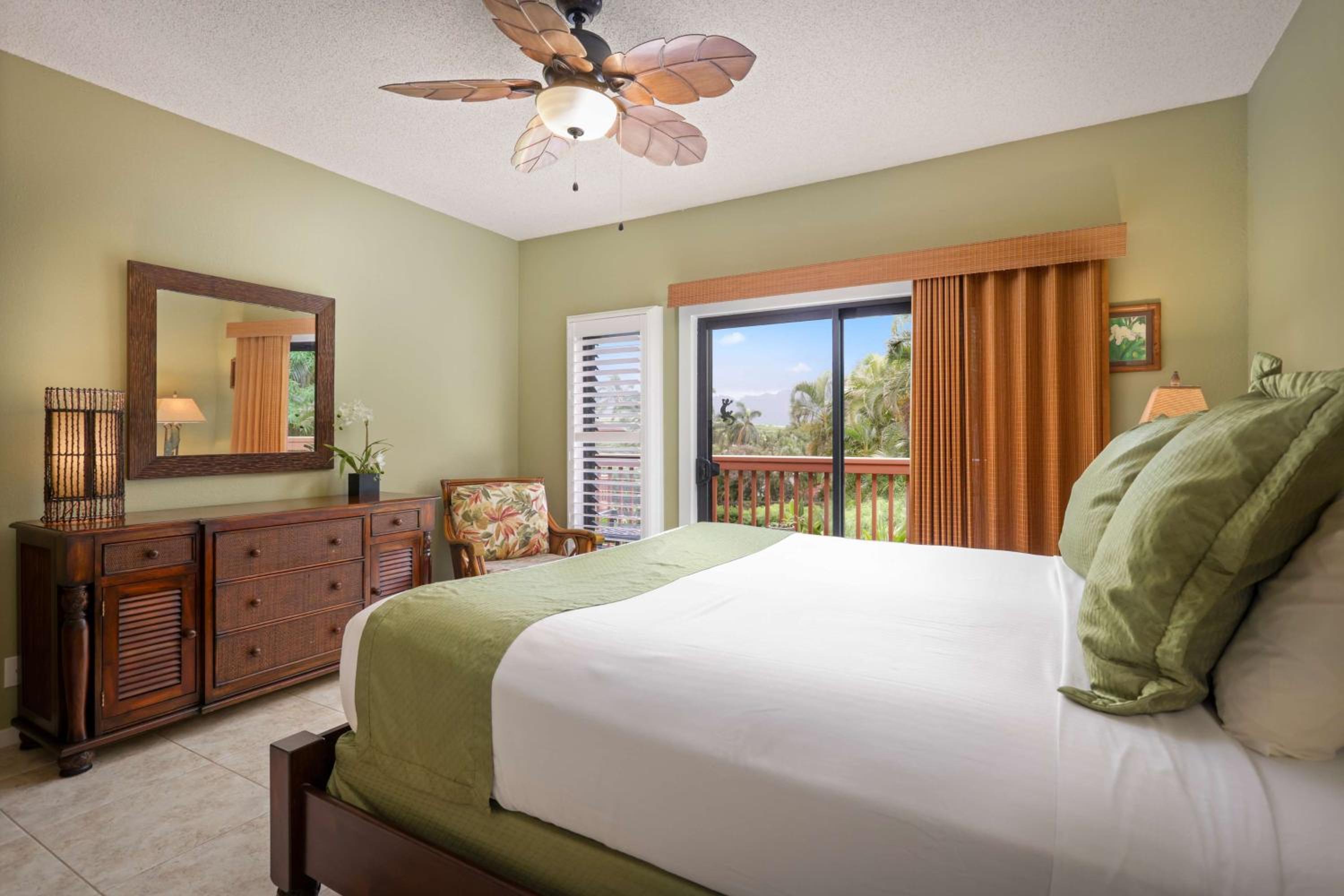 Two-Bedroom Suite - Photo 9