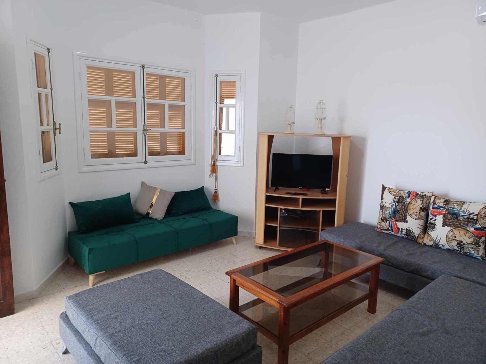 One-Bedroom Apartment photo 2