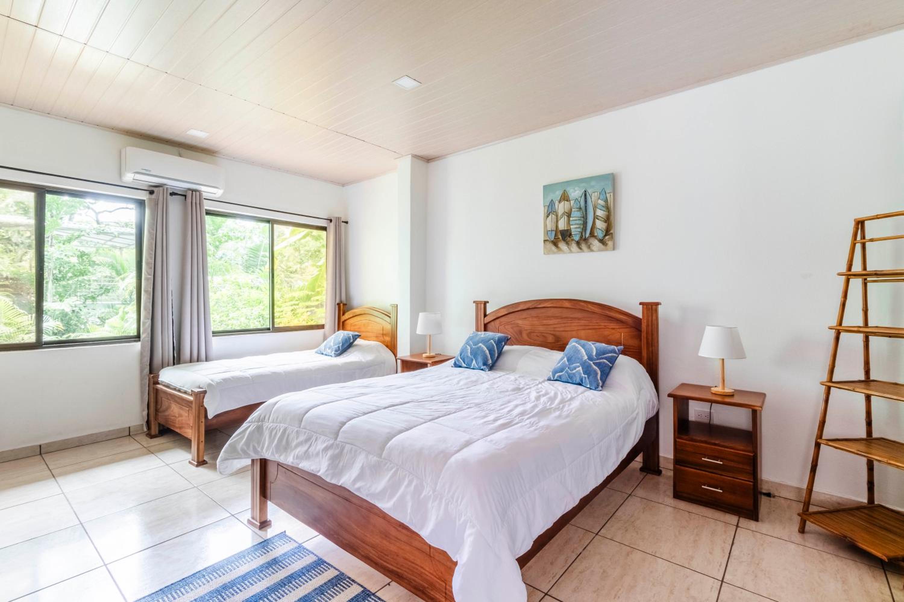 One-Bedroom Apartment with Pool View photo 1