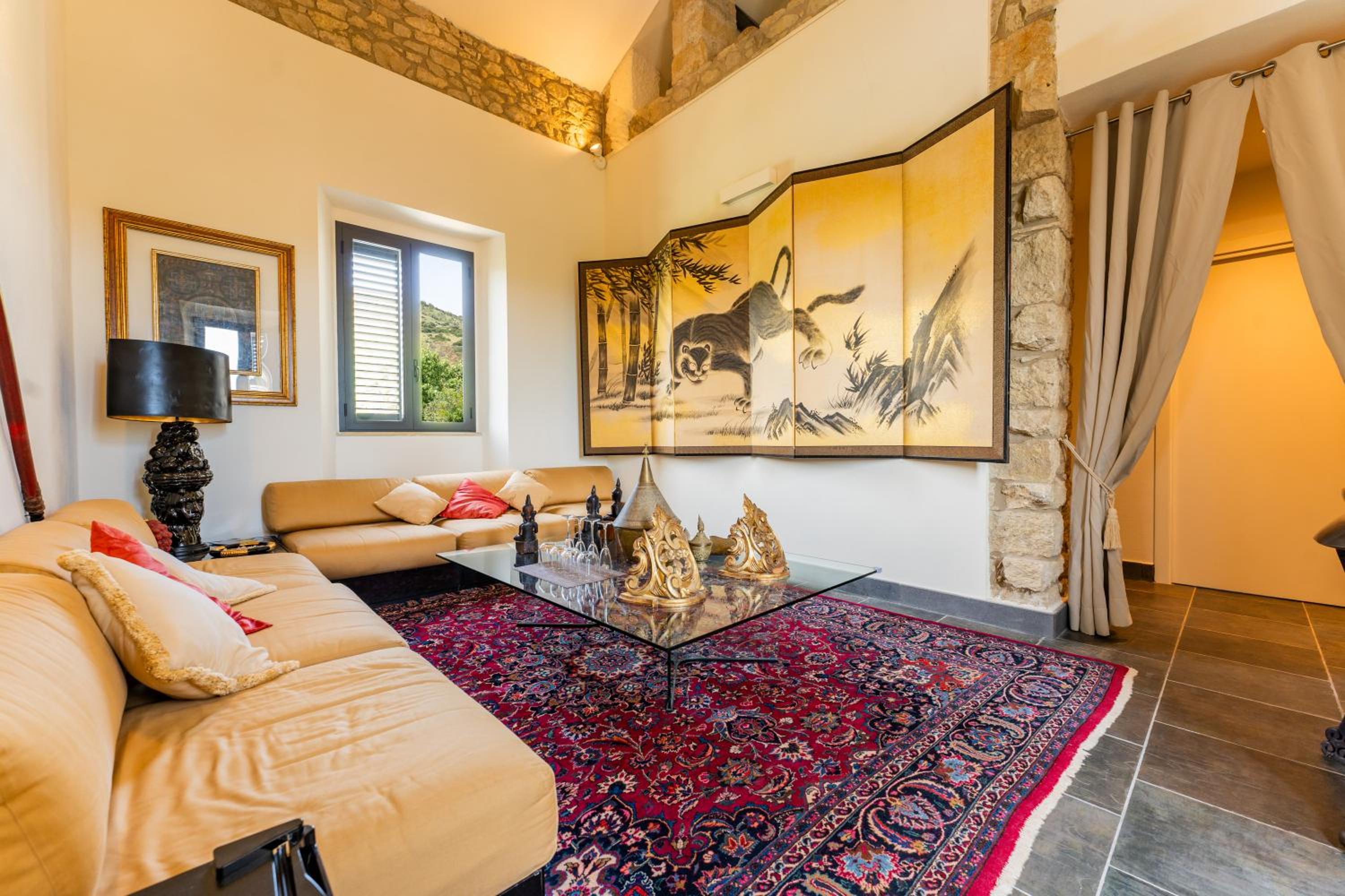 Villa photo 2