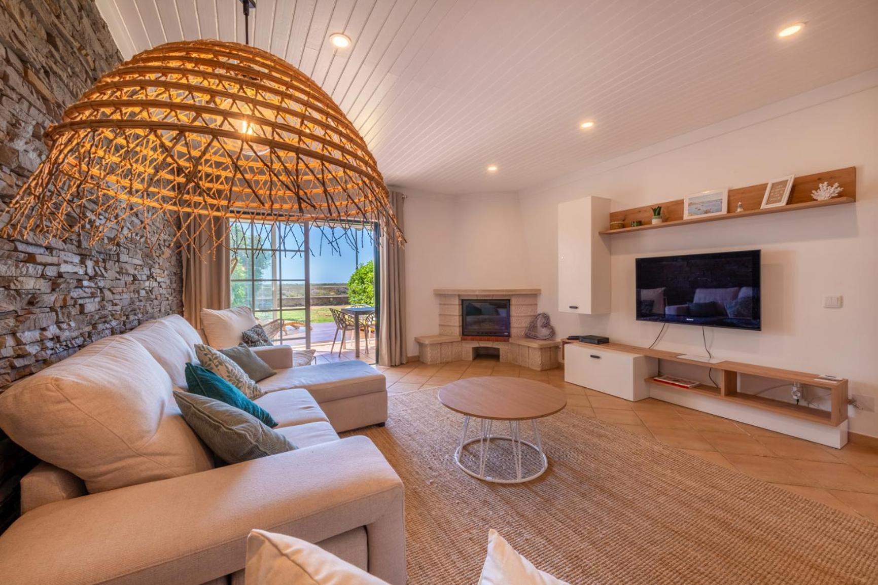 Three-Bedroom Villa photo 1