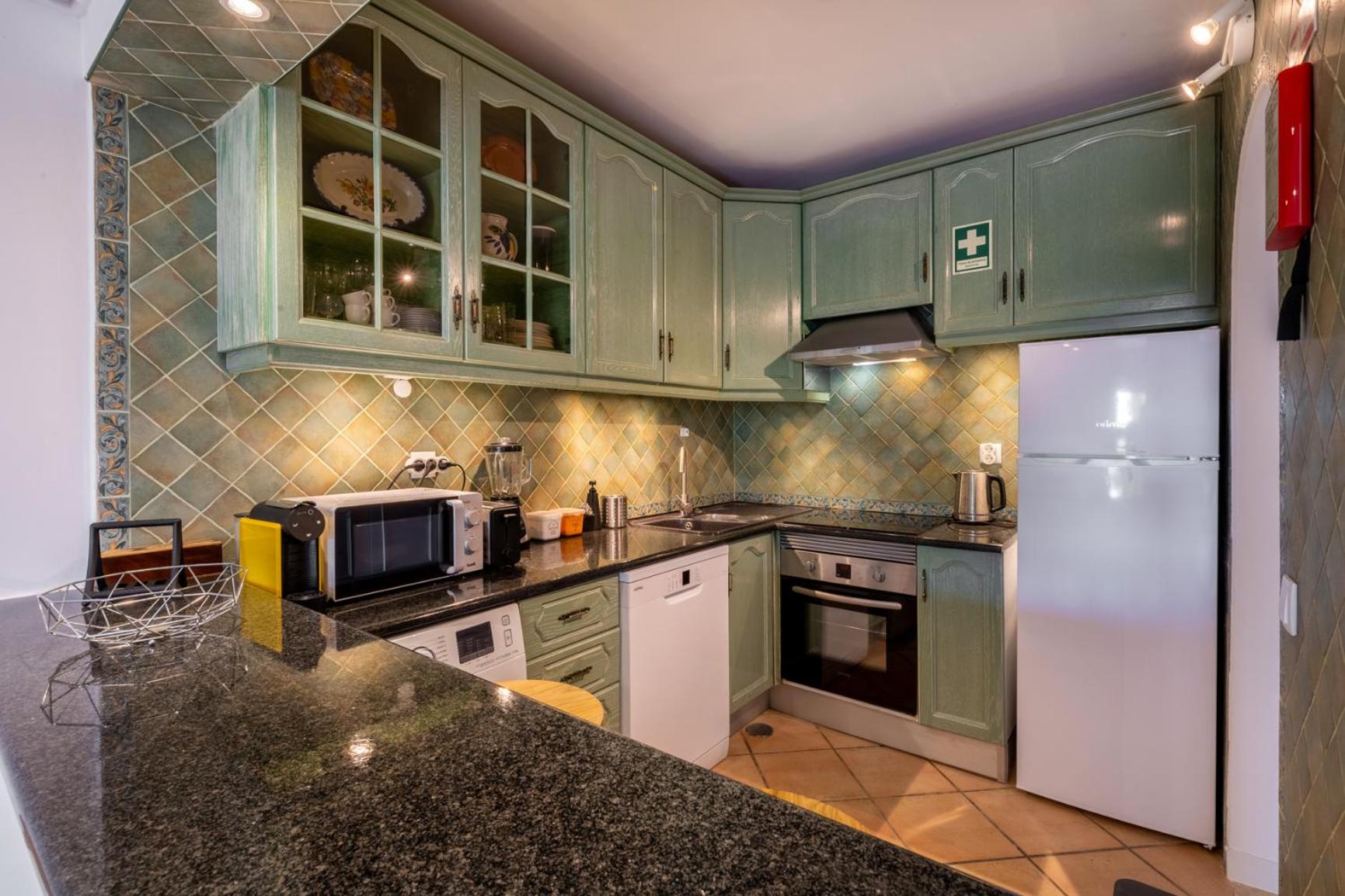 Three-Bedroom Villa photo 2