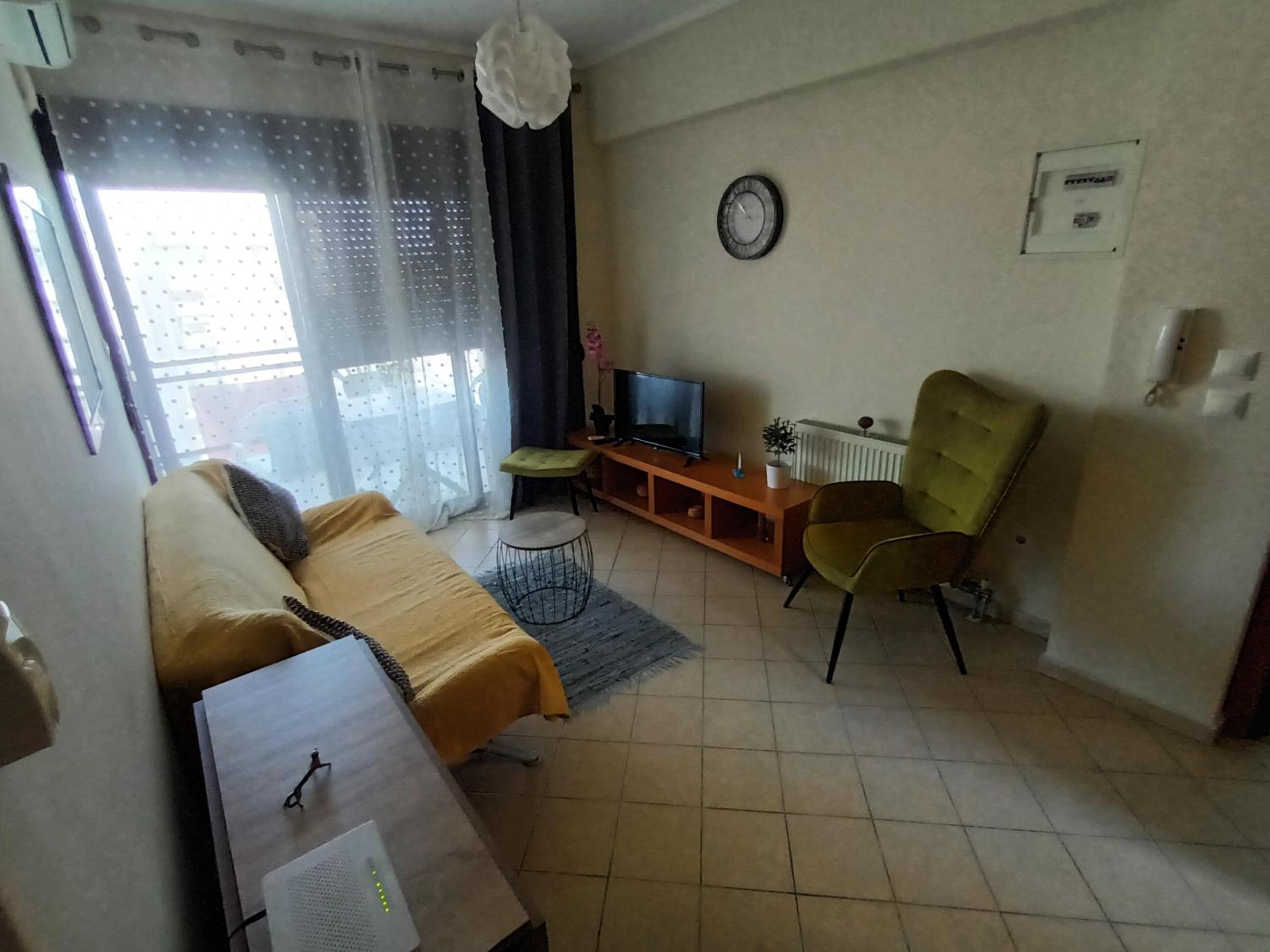 One-Bedroom Apartment - Photo 7