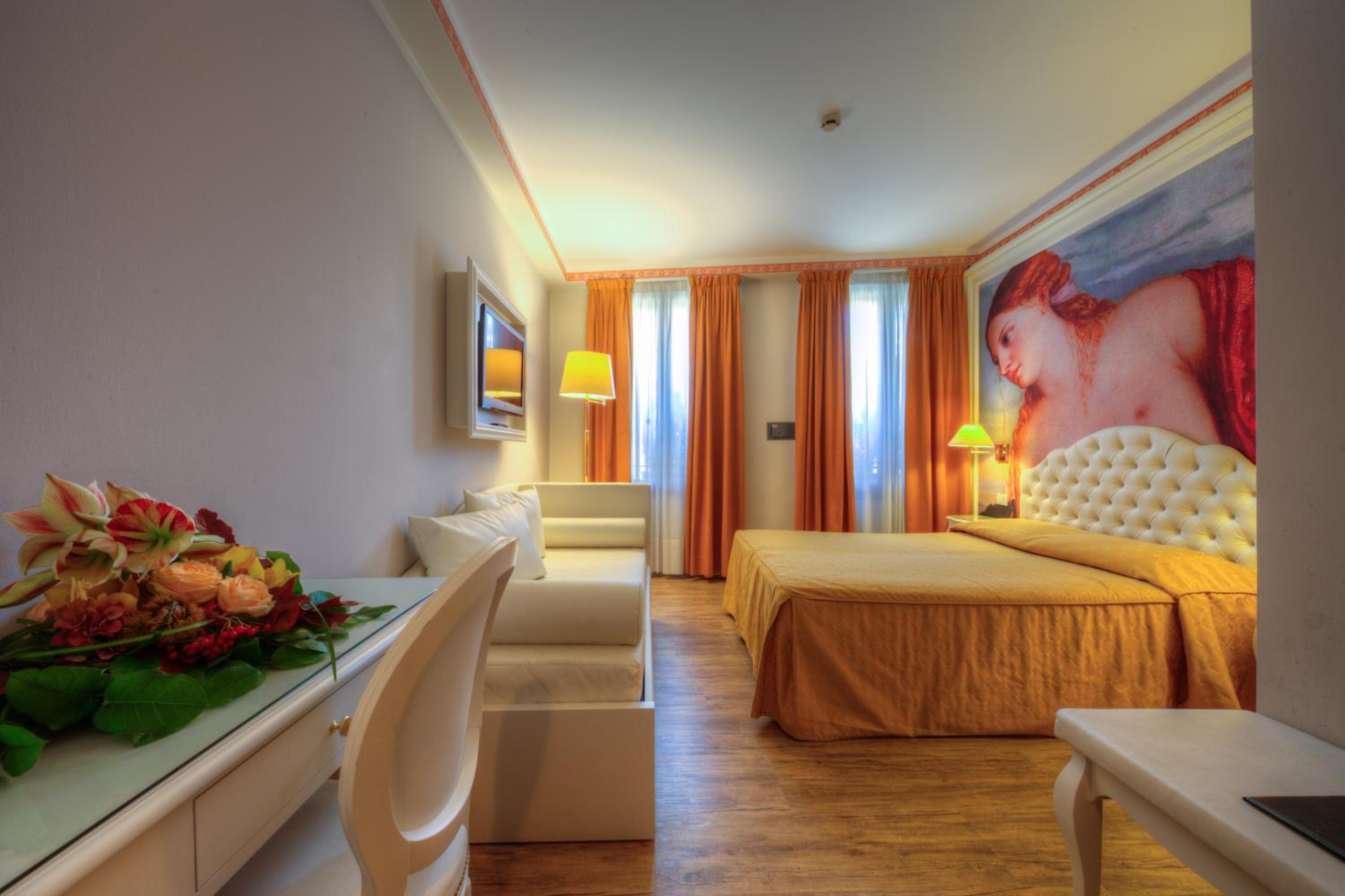 Double Room with View - Photo 4