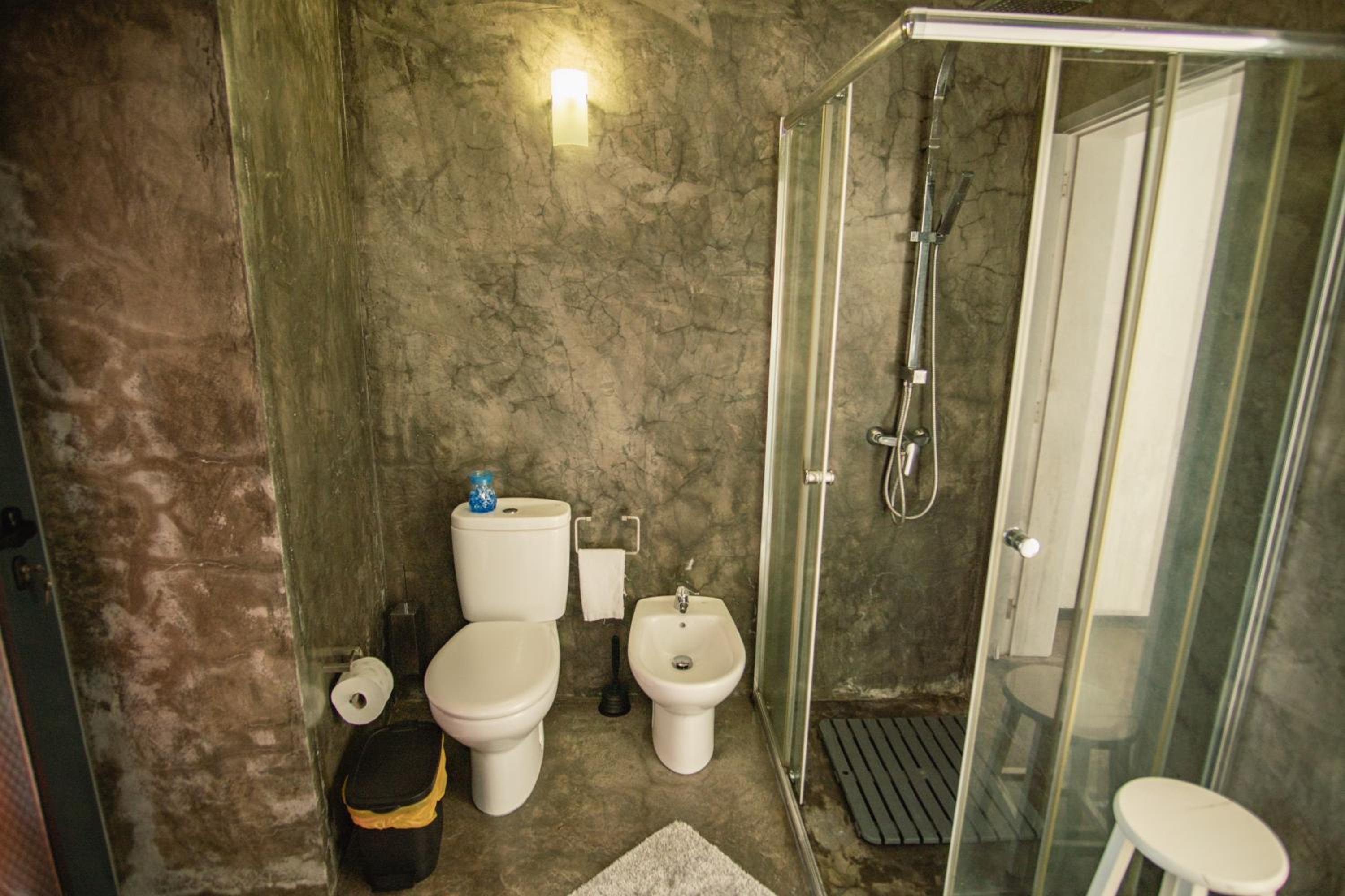 One-Bedroom Apartment with Balcony and Mountain View   - Photo 28
