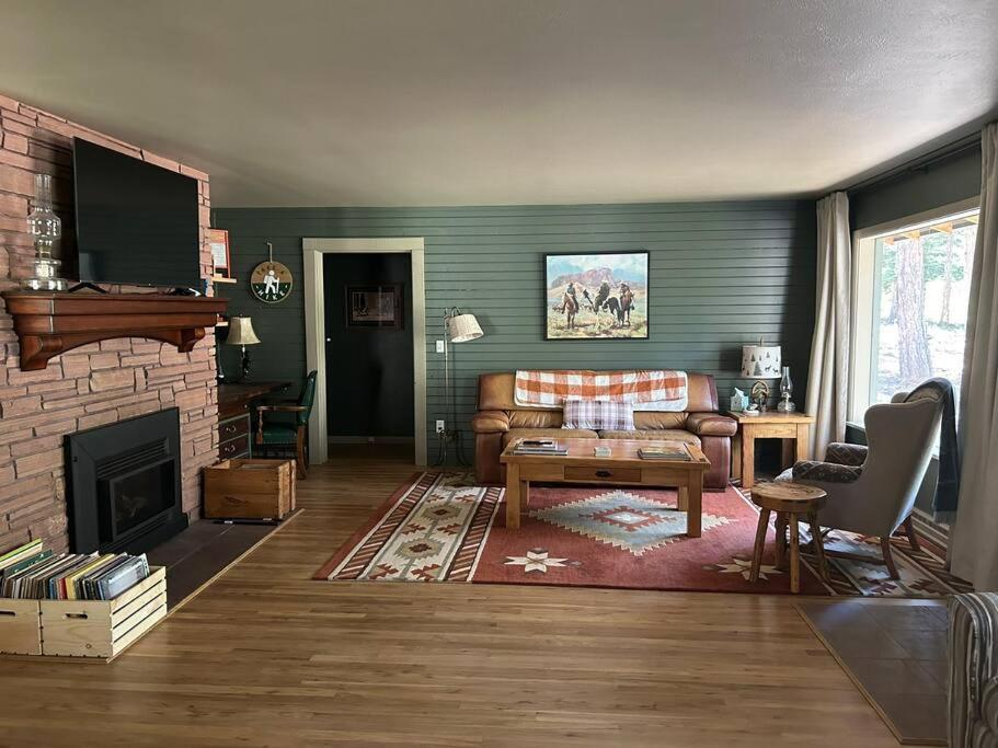 Three-Bedroom House photo 1