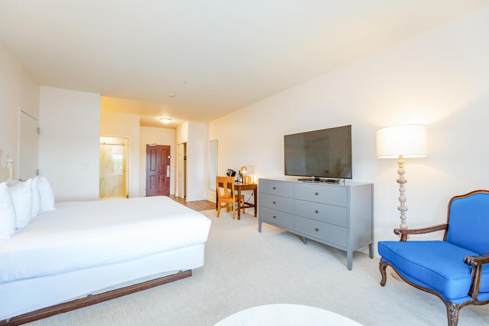 King Room with Balcony