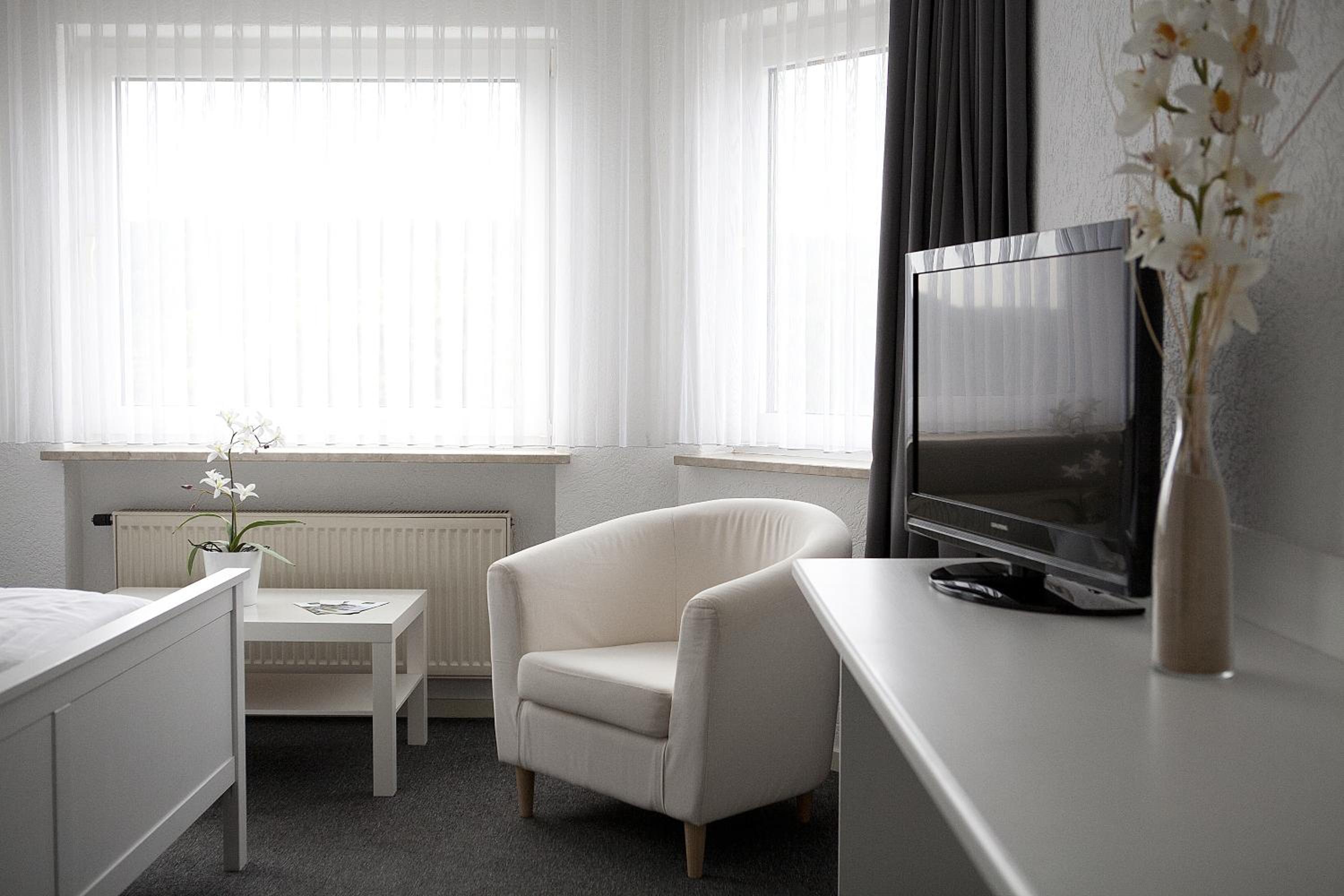 Double Room - Photo 2