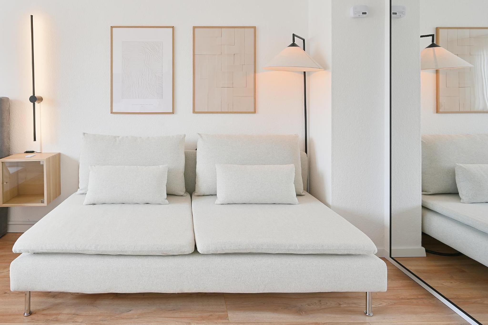 One-Bedroom Apartment photo 3