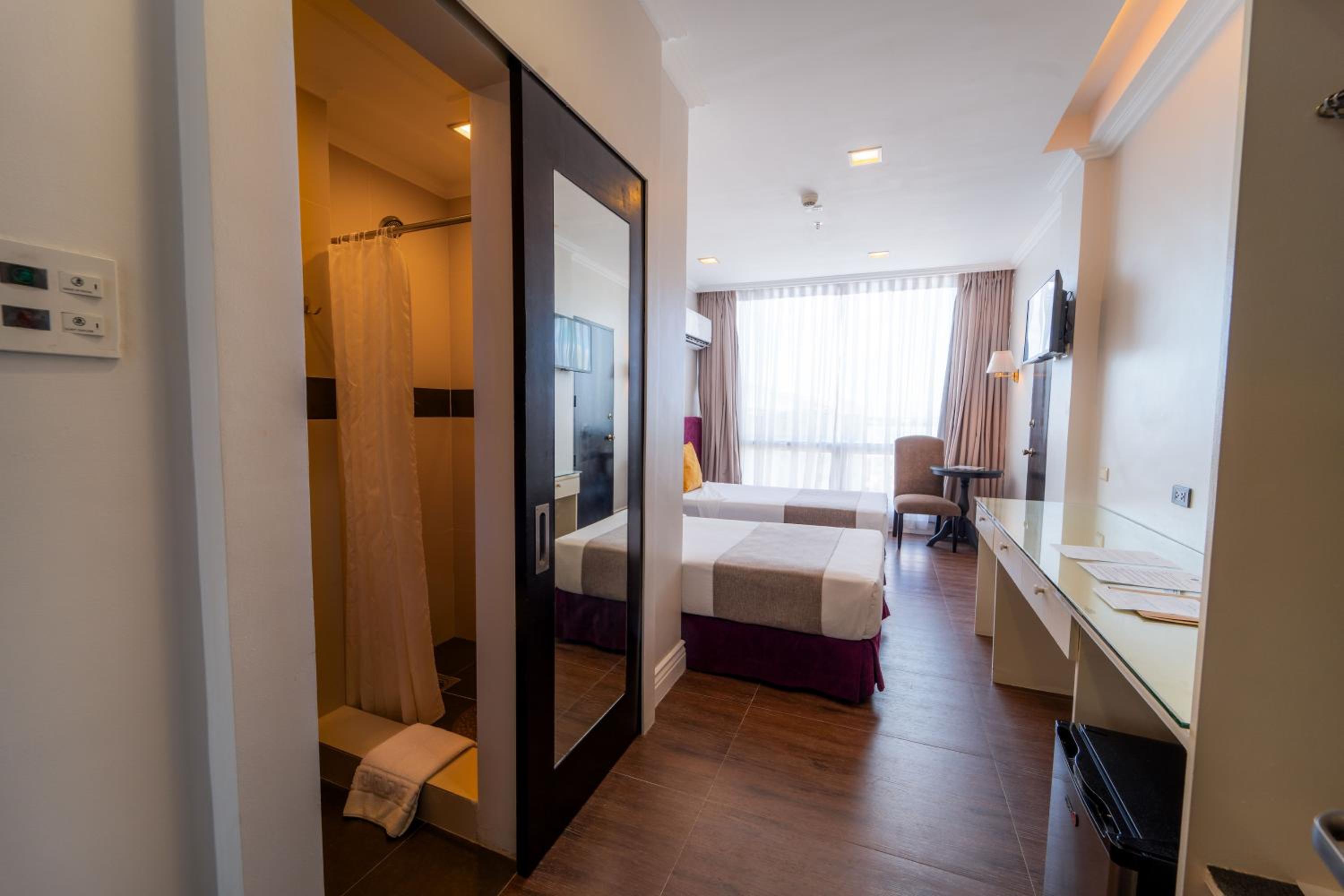 Superior Twin Room photo 2