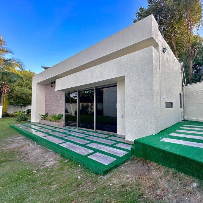 Three-Bedroom House photo 2